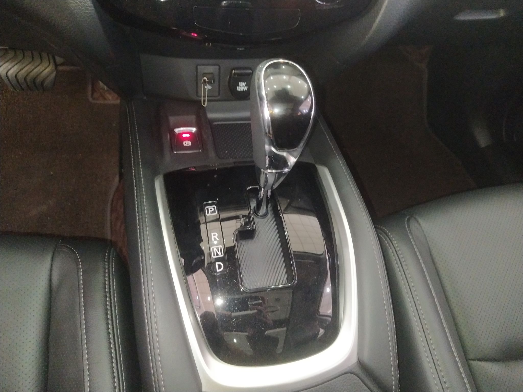 日产 奇骏 2021款 2.0L CVT 2WD XL ITS舒适纪念版