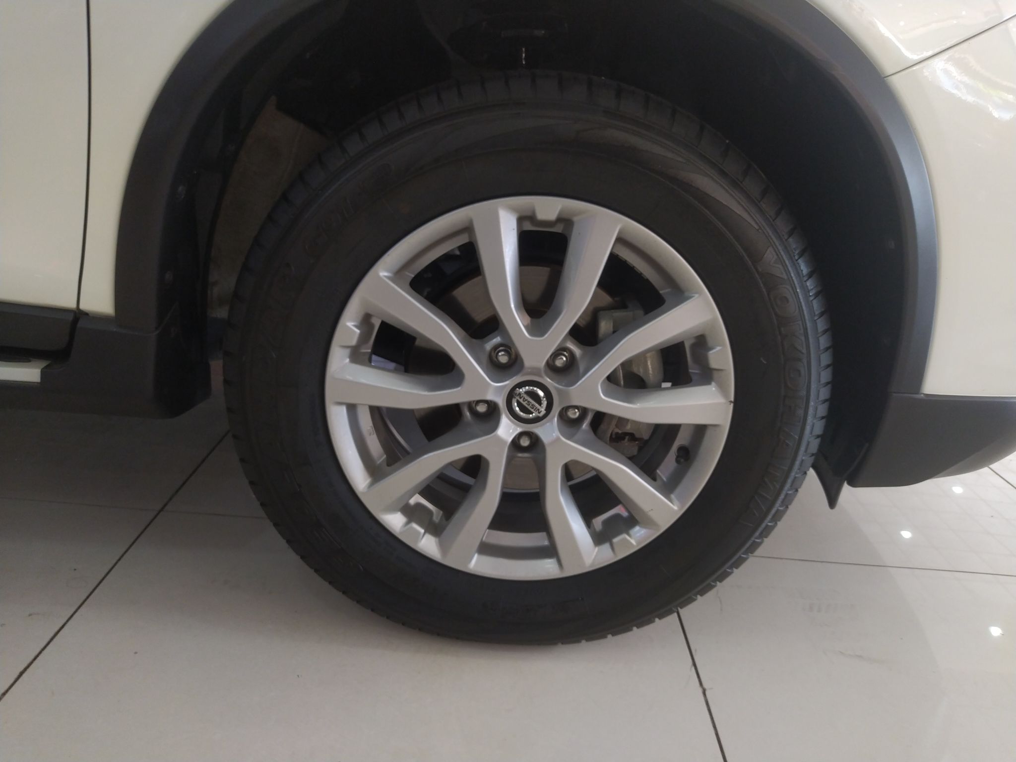 日产 奇骏 2021款 2.0L CVT 2WD XL ITS舒适纪念版