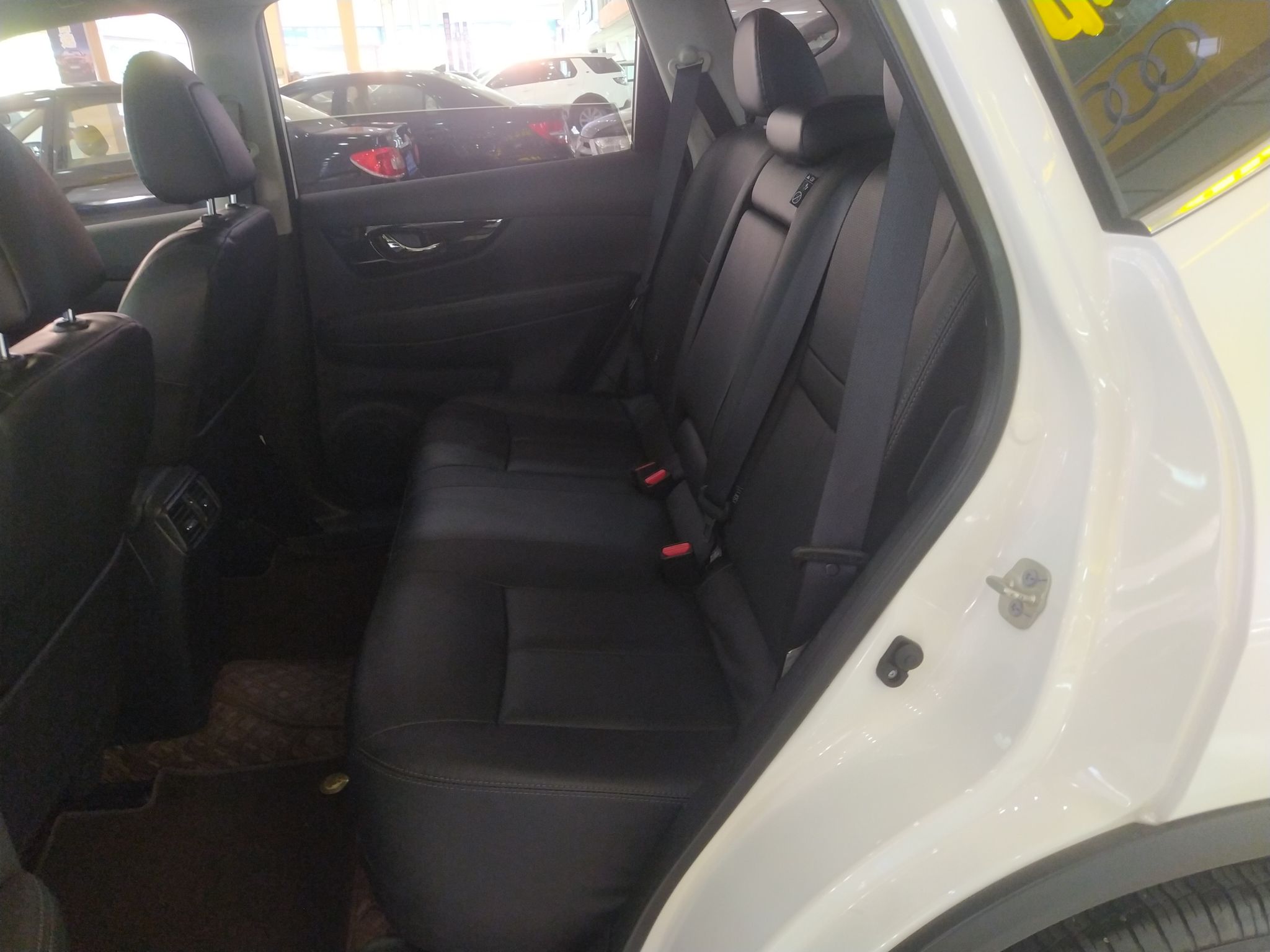 日产 奇骏 2021款 2.0L CVT 2WD XL ITS舒适纪念版