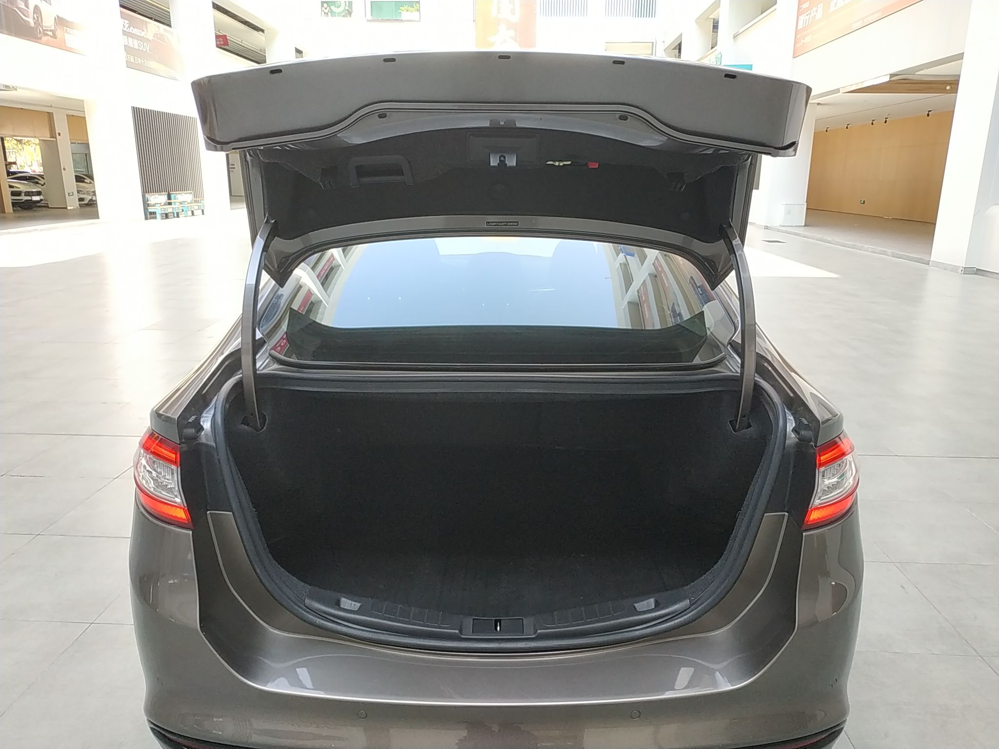 福特 蒙迪欧 2013款 2.0L GTDi240豪华运动型