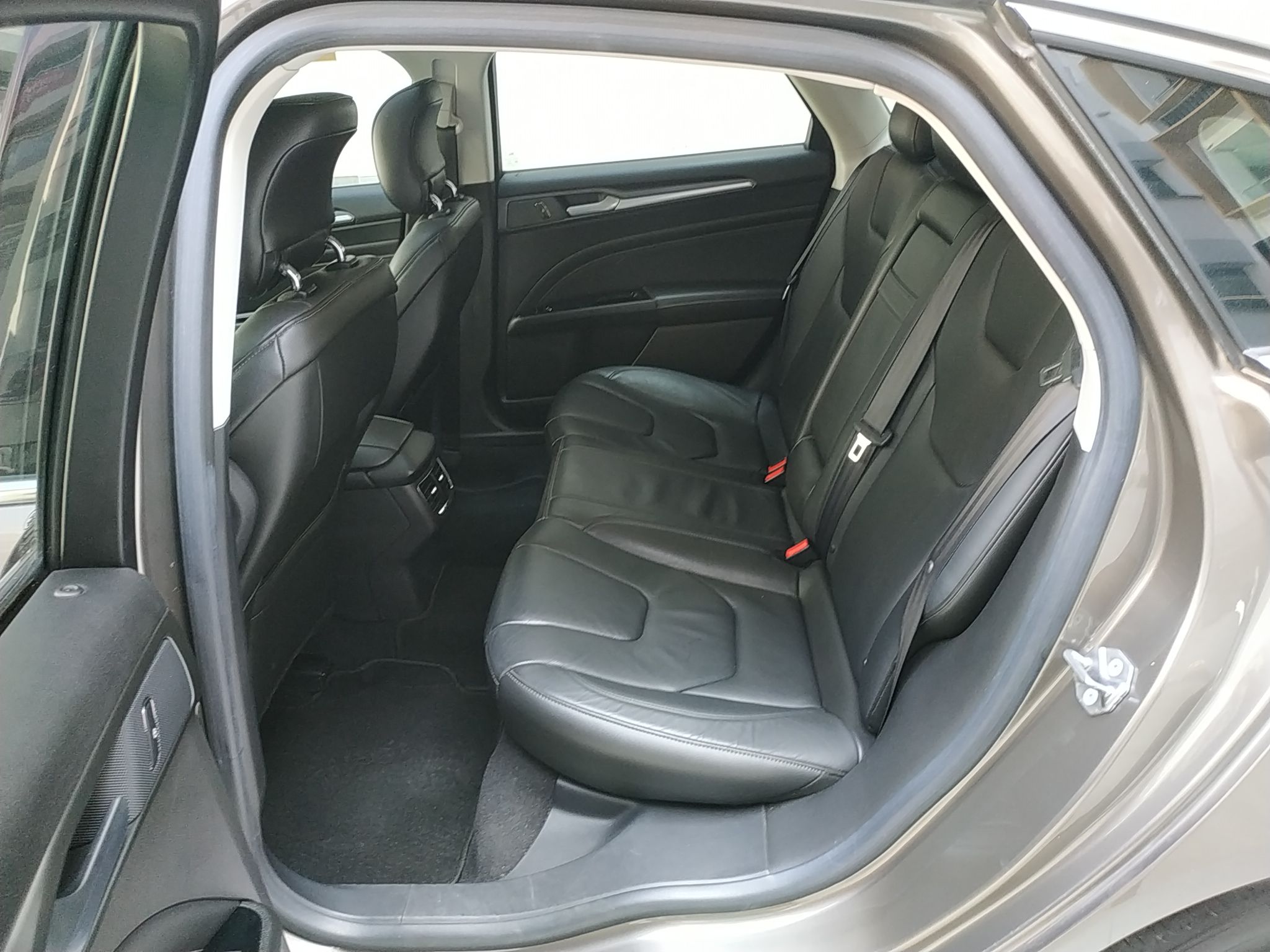 福特 蒙迪欧 2013款 2.0L GTDi240豪华运动型