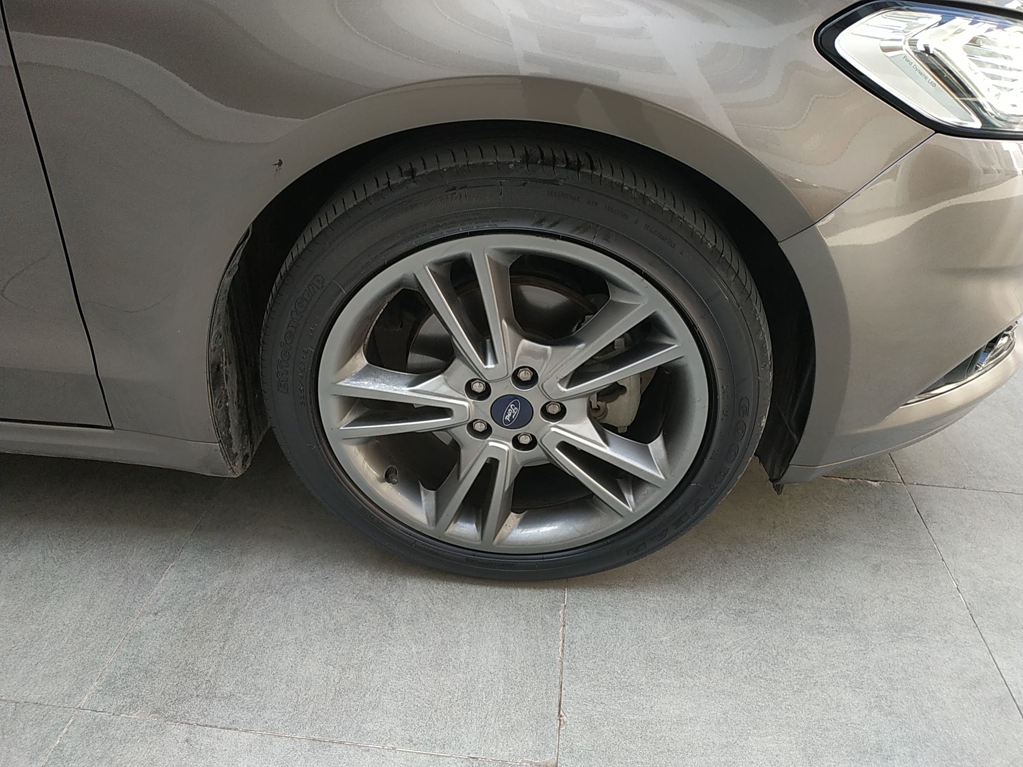 福特 蒙迪欧 2013款 2.0L GTDi240豪华运动型