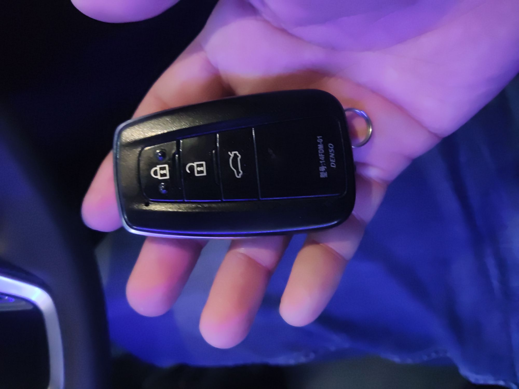 丰田 亚洲龙 2019款 双擎 2.5L 豪华版 国VI