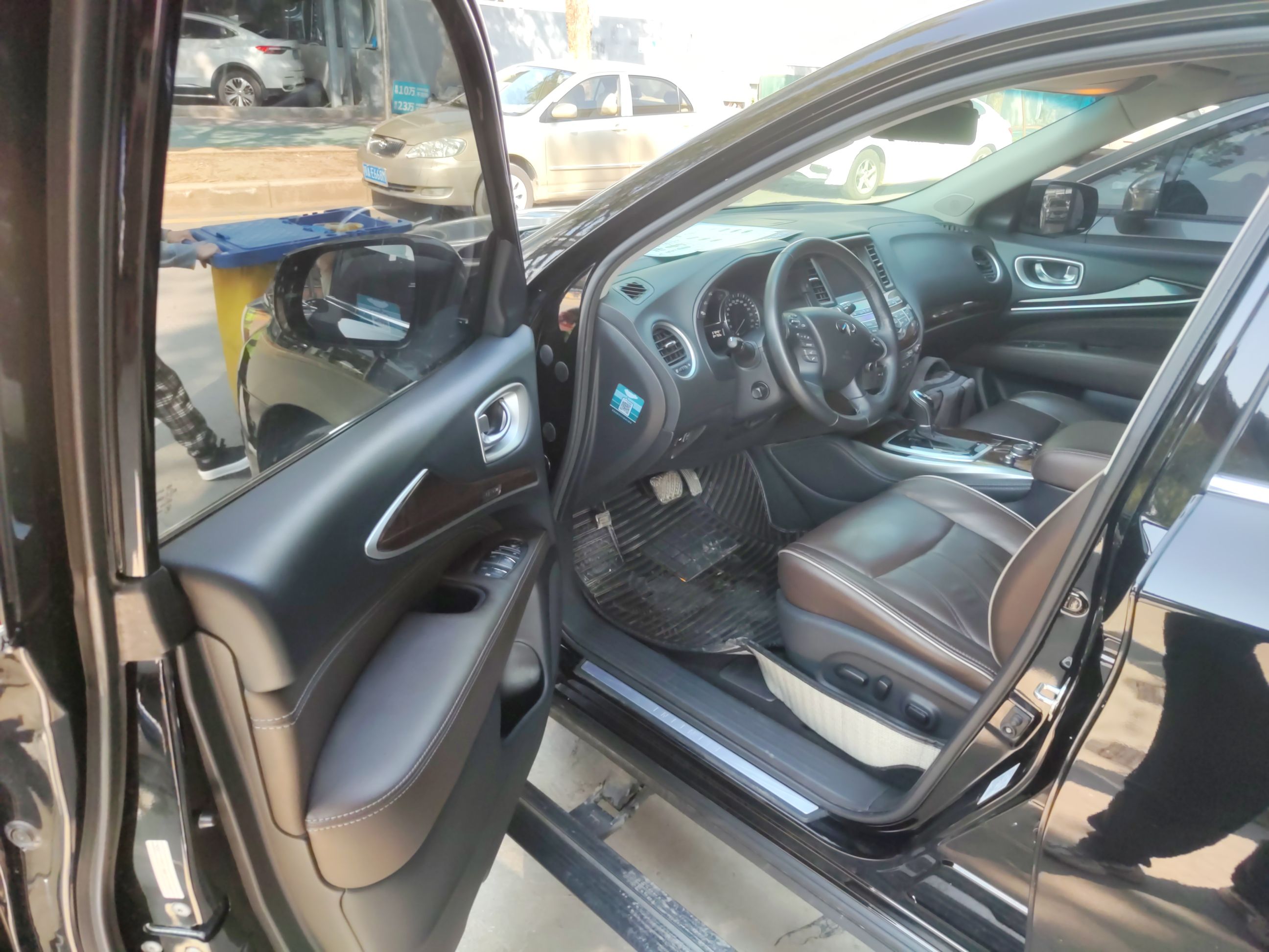 英菲尼迪QX60 2018款 2.5T Hybrid 两驱卓越版 国VI(进口)