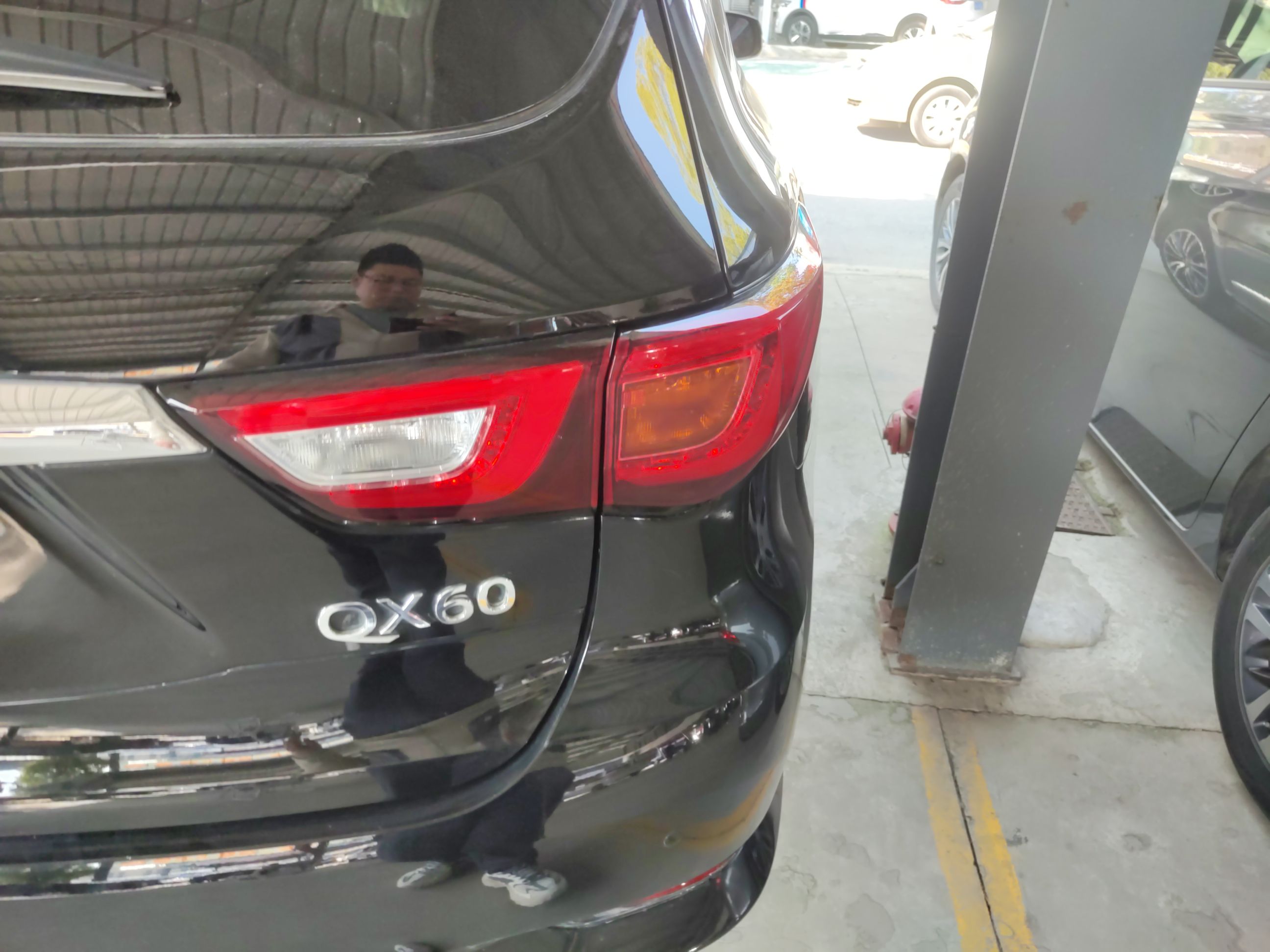 英菲尼迪QX60 2018款 2.5T Hybrid 两驱卓越版 国VI(进口)