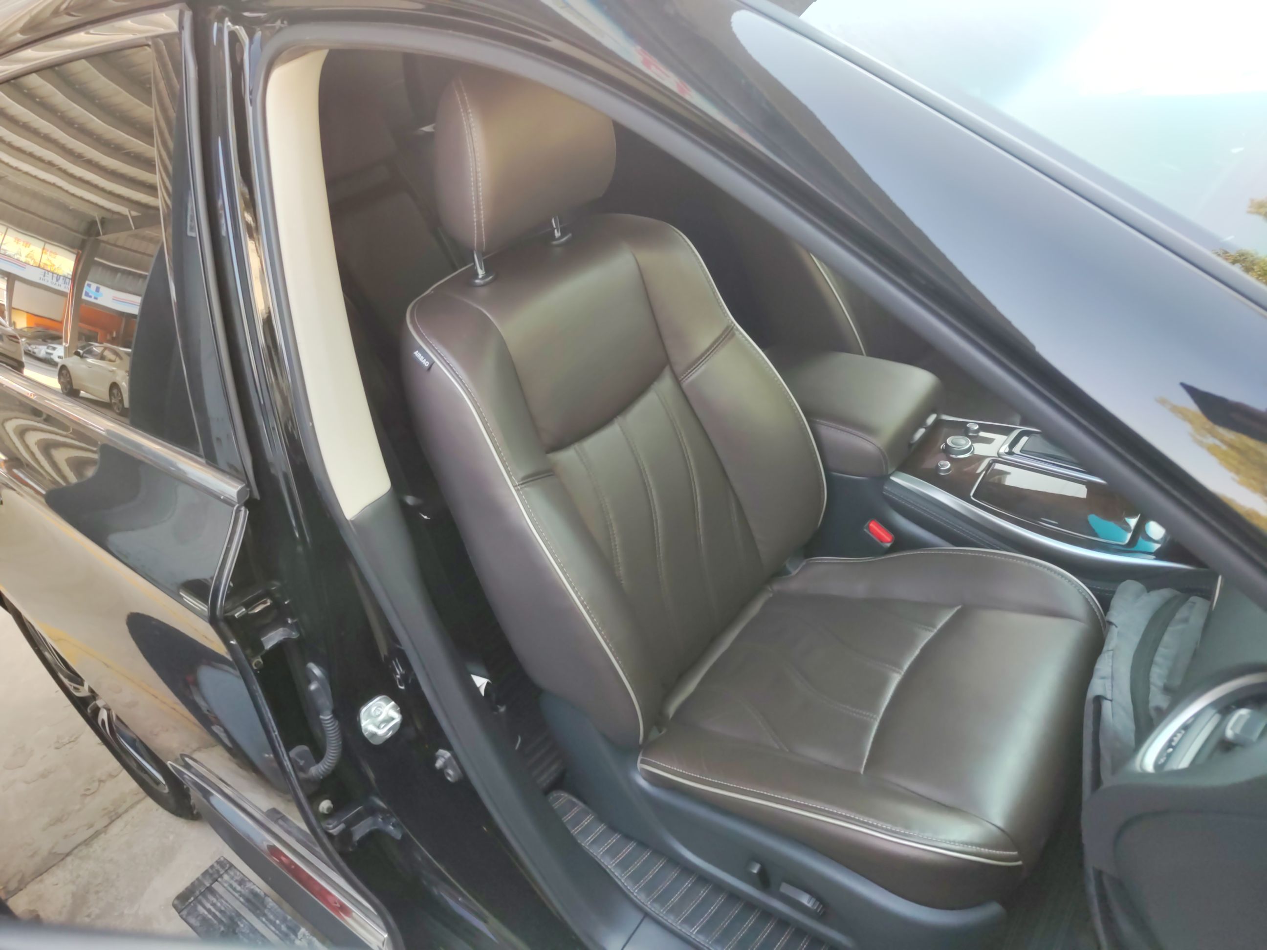 英菲尼迪QX60 2018款 2.5T Hybrid 两驱卓越版 国VI(进口)