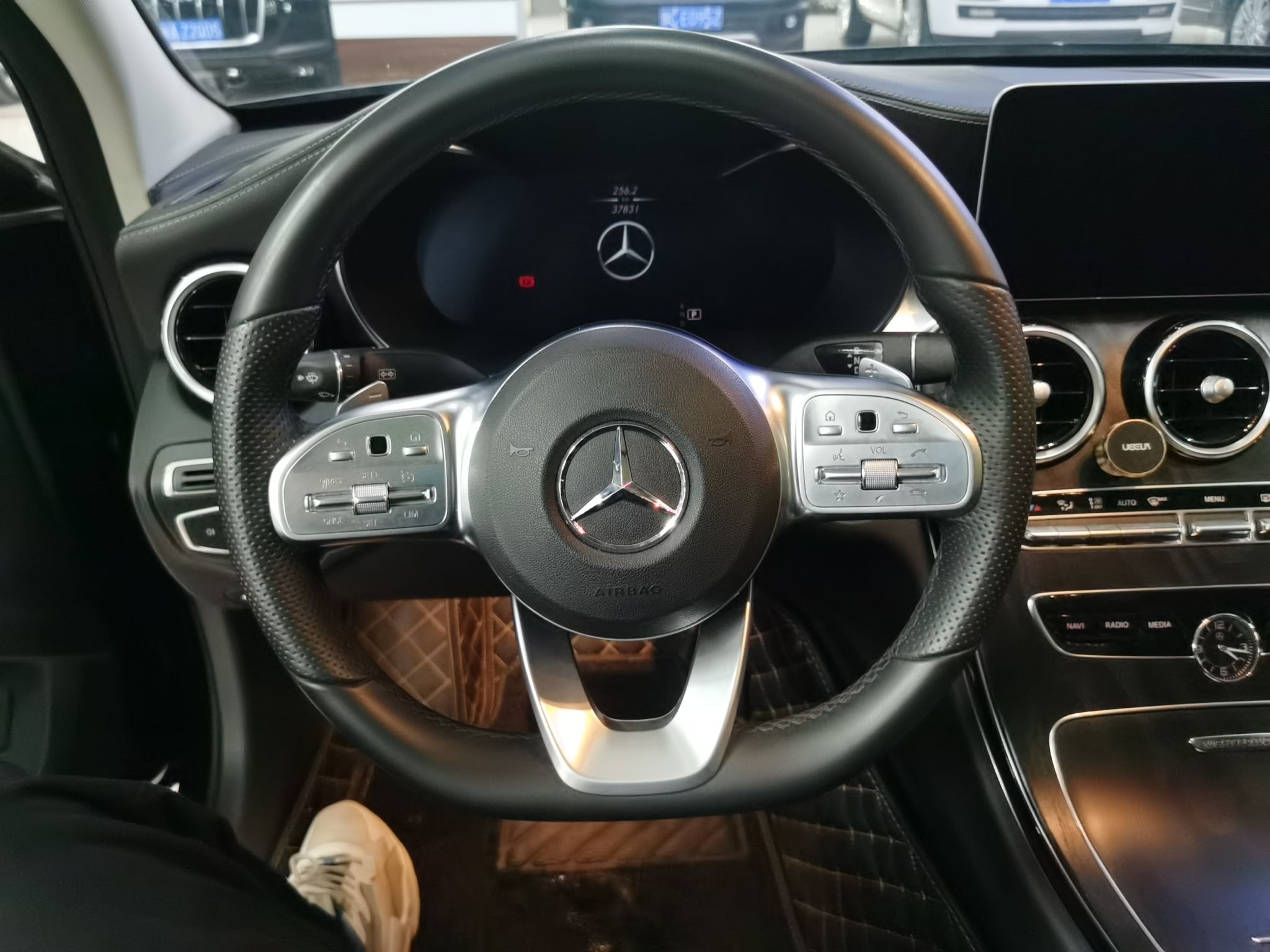 奔驰C级 2021款 C 260 L 运动星耀臻藏版