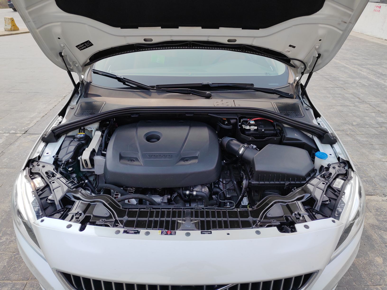 沃尔沃S60L 2019款 S60L 改款 T5 智进进阶版