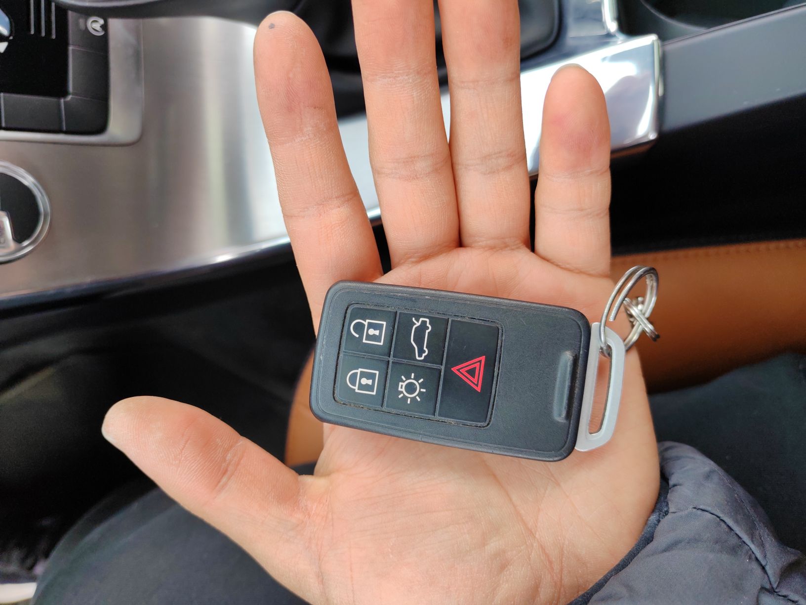 沃尔沃S60L 2019款 S60L 改款 T5 智进进阶版