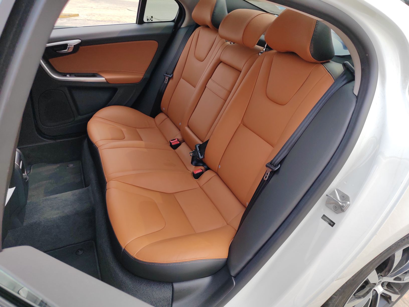 沃尔沃S60L 2019款 S60L 改款 T5 智进进阶版