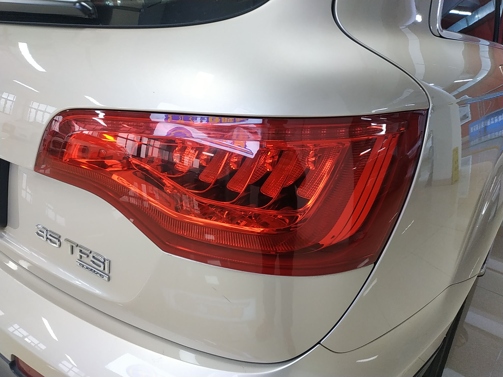 奥迪Q7 2015款 35 TFSI 进取型(进口)