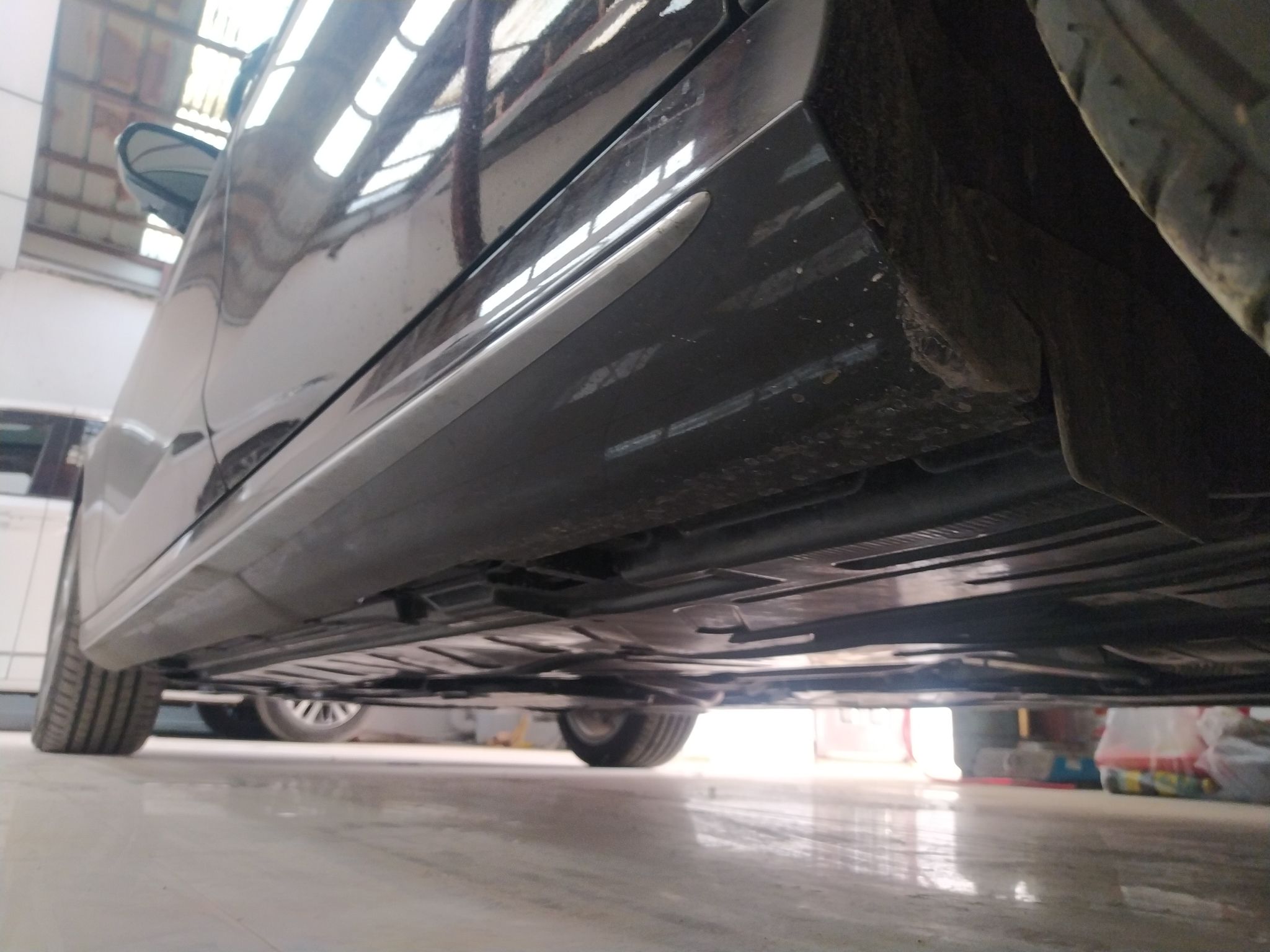 奔驰E级 2022款 改款三 E 300 L 运动豪华型