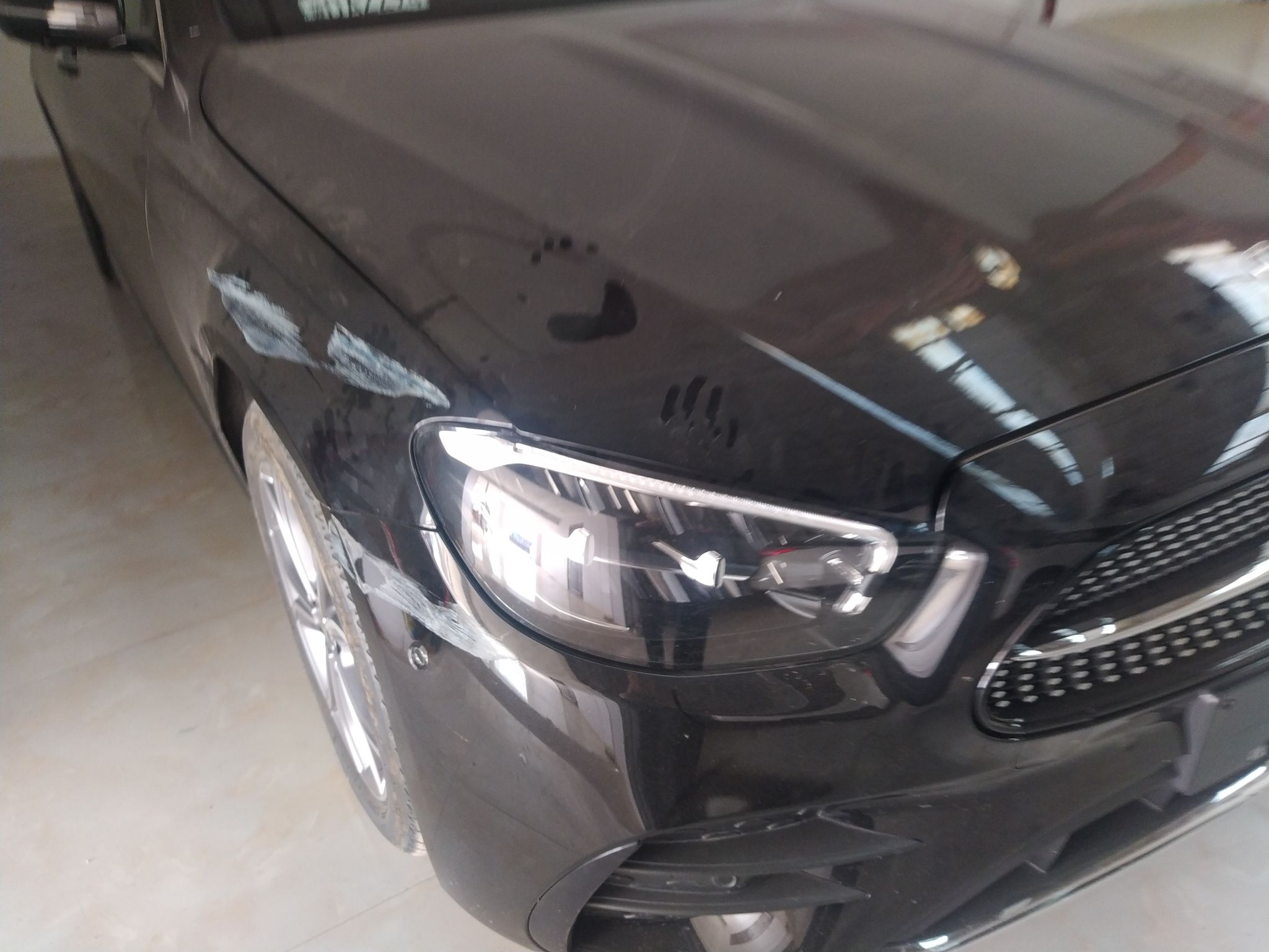 奔驰E级 2022款 改款三 E 300 L 运动豪华型