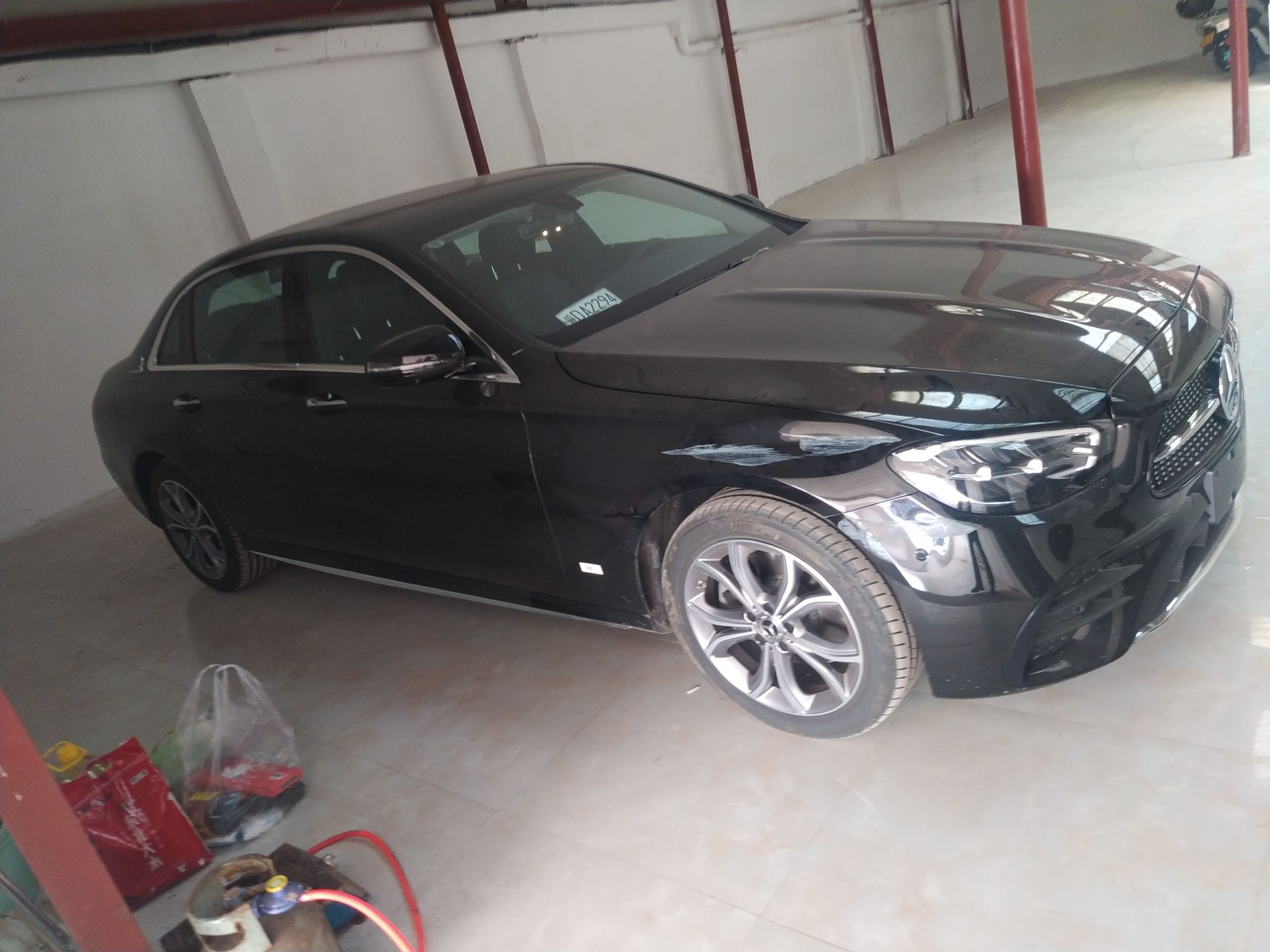 奔驰E级 2022款 改款三 E 300 L 运动豪华型