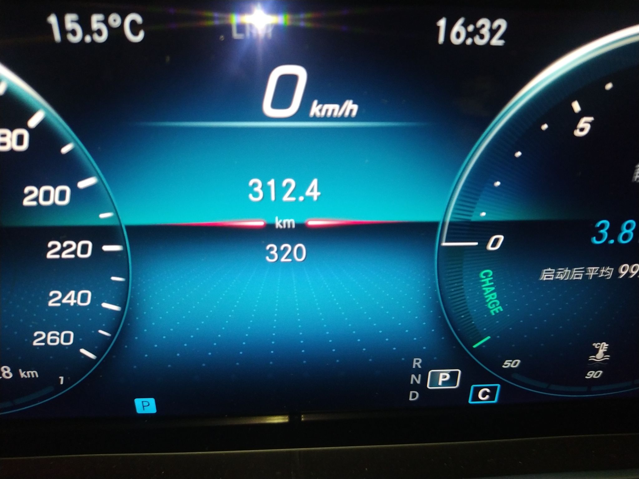 奔驰E级 2022款 改款三 E 300 L 运动豪华型