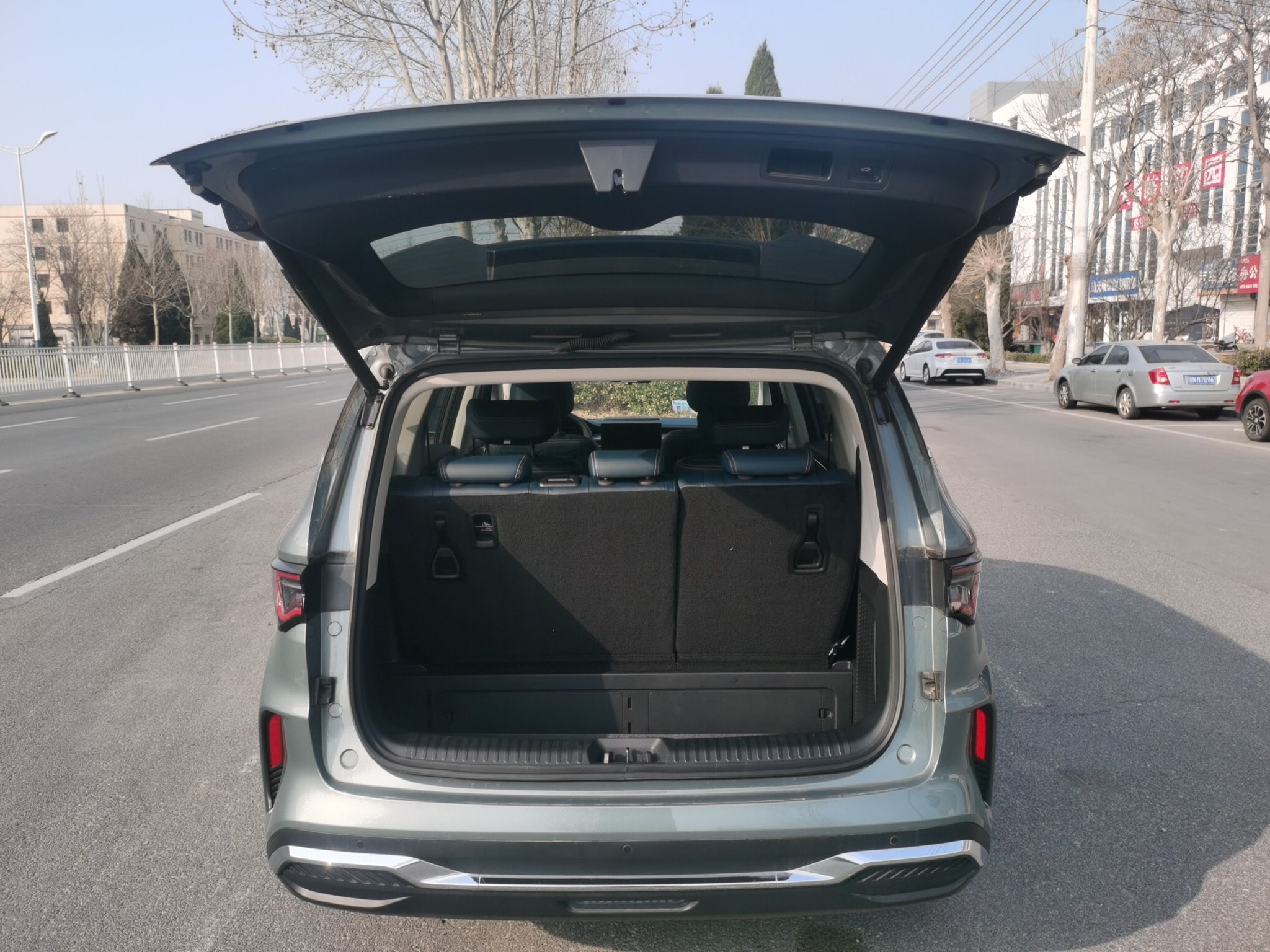 吉利汽车 2023款 嘉际L 1.5TD DCT尊贵型