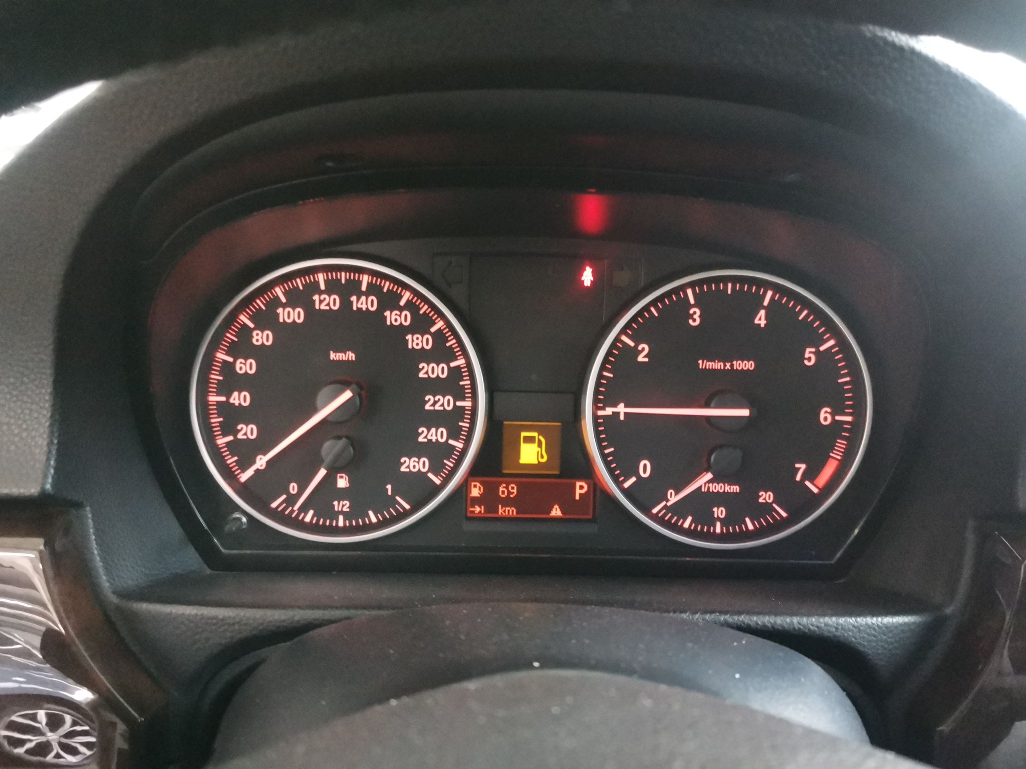 宝马3系 2011款 320i 时尚型