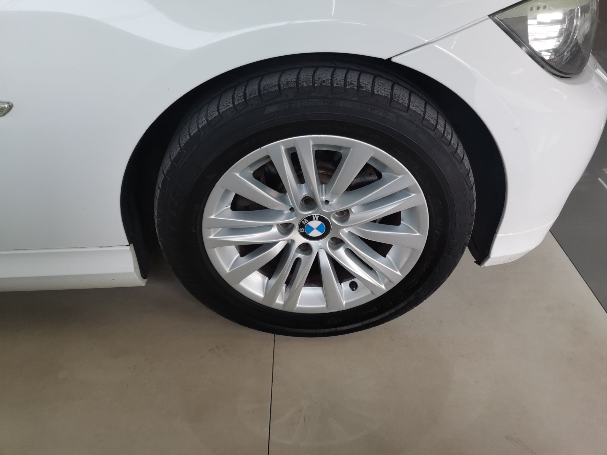 宝马3系 2011款 320i 时尚型