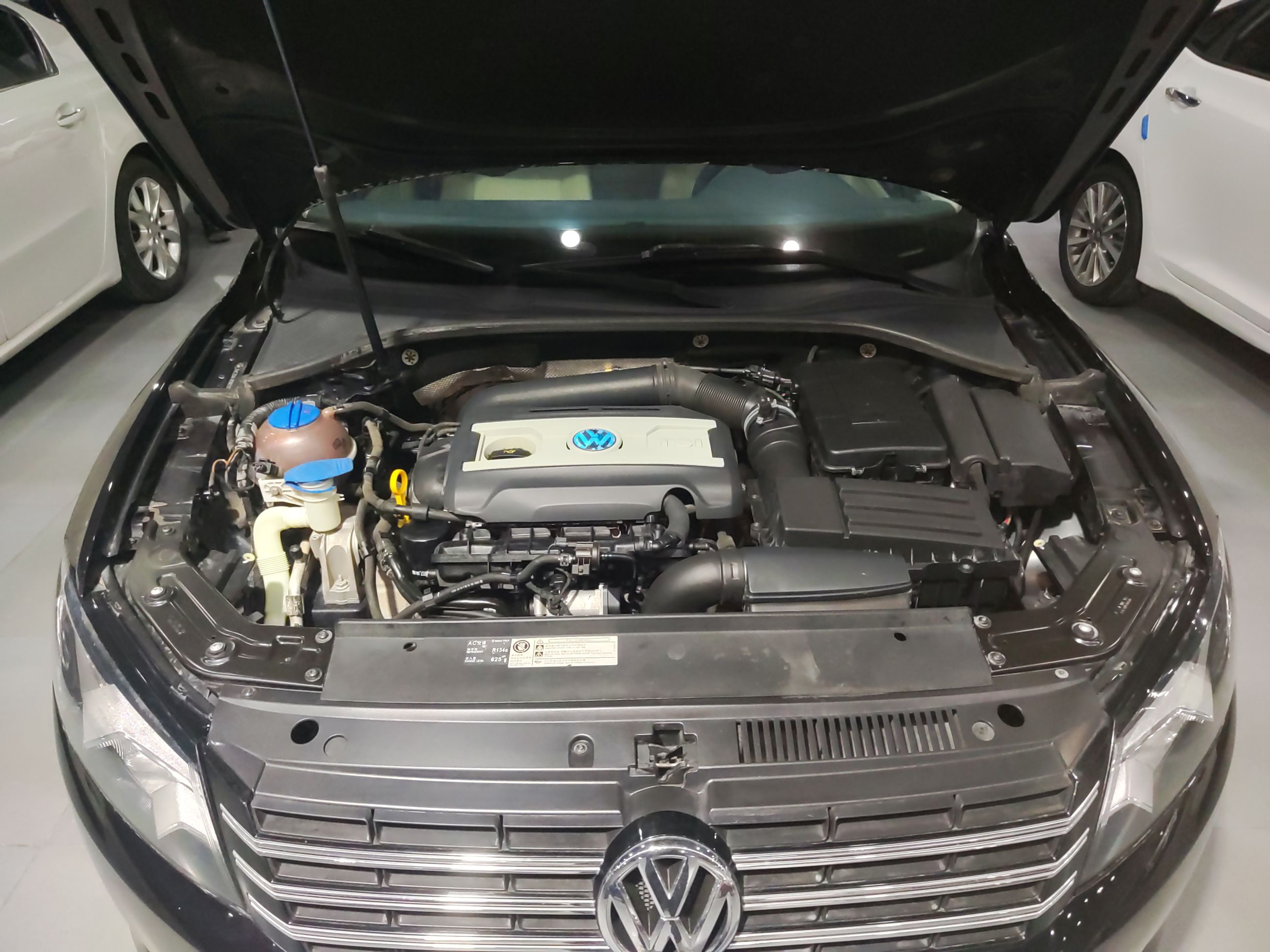 大众 帕萨特 2015款 1.8TSI DSG尊荣版