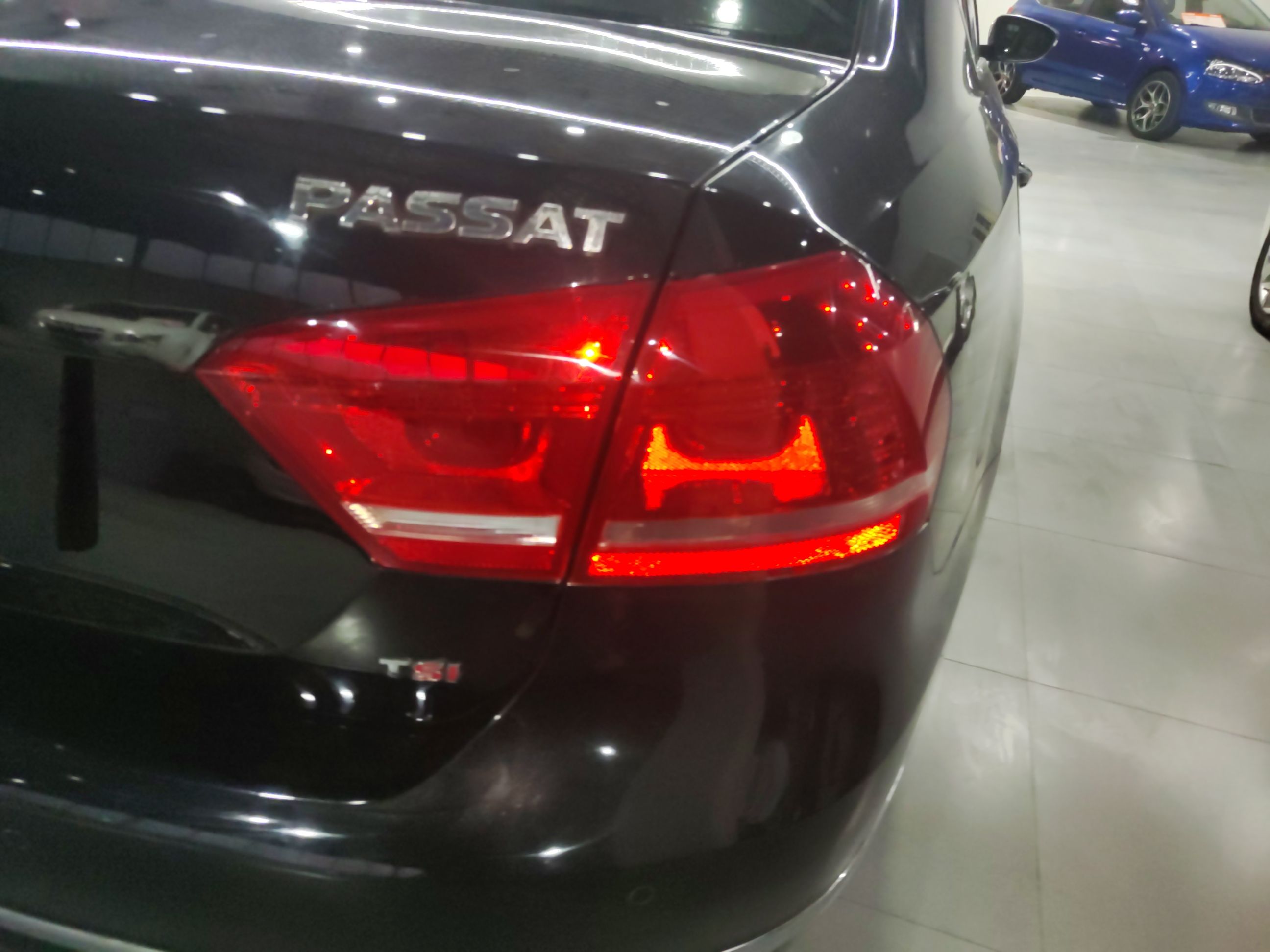 大众 帕萨特 2015款 1.8TSI DSG尊荣版