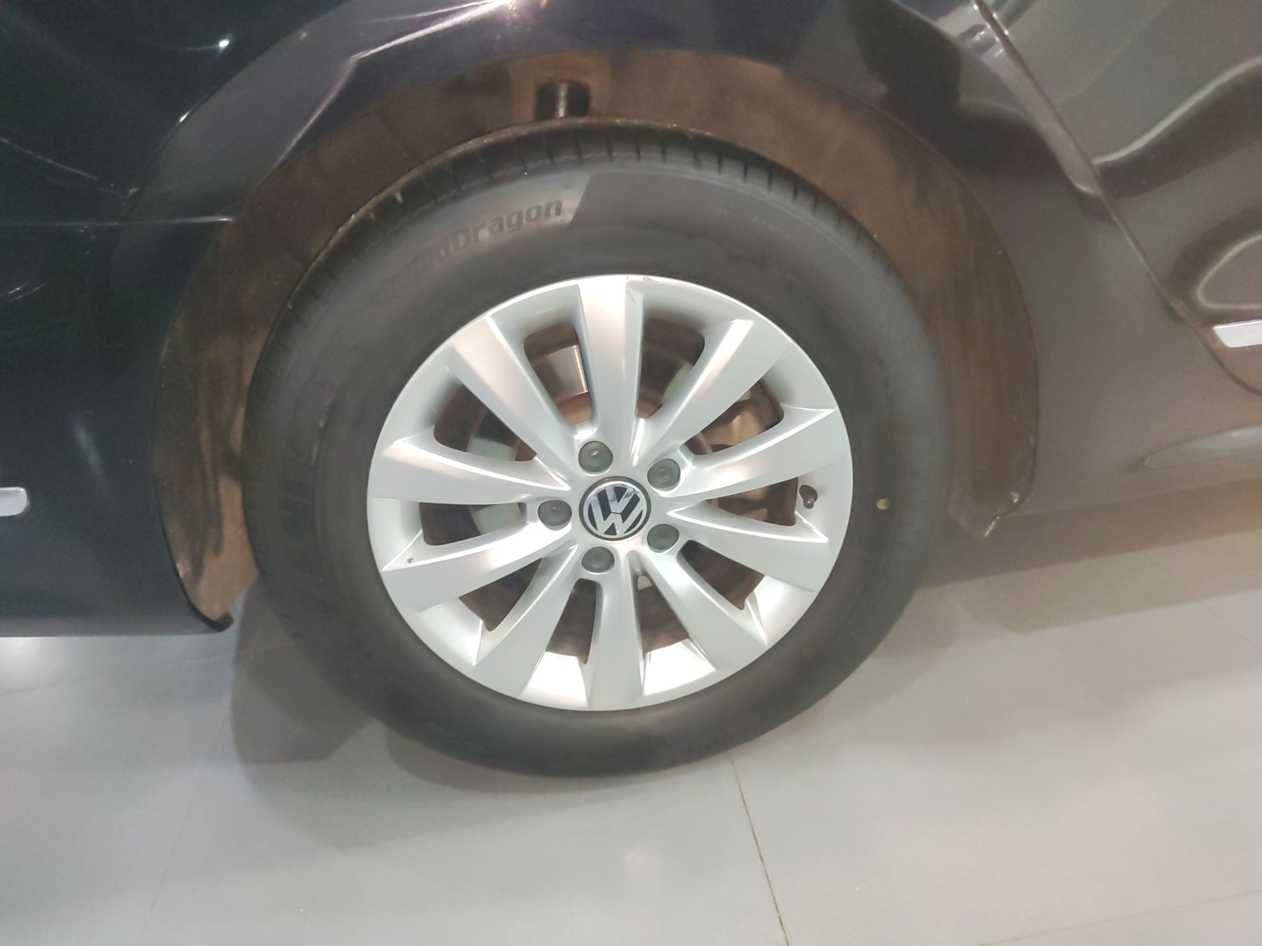 大众 帕萨特 2015款 1.8TSI DSG尊荣版