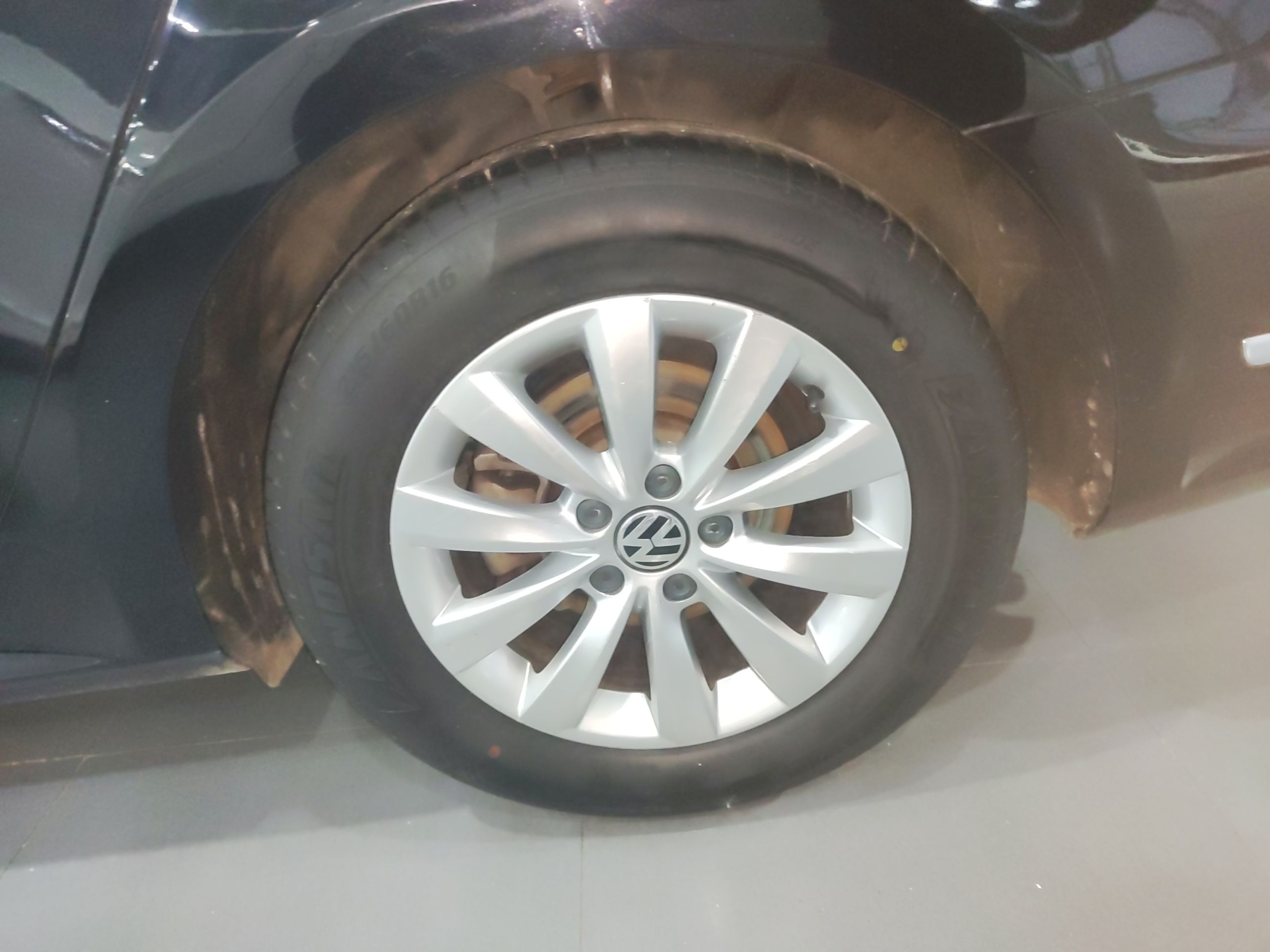 大众 帕萨特 2015款 1.8TSI DSG尊荣版