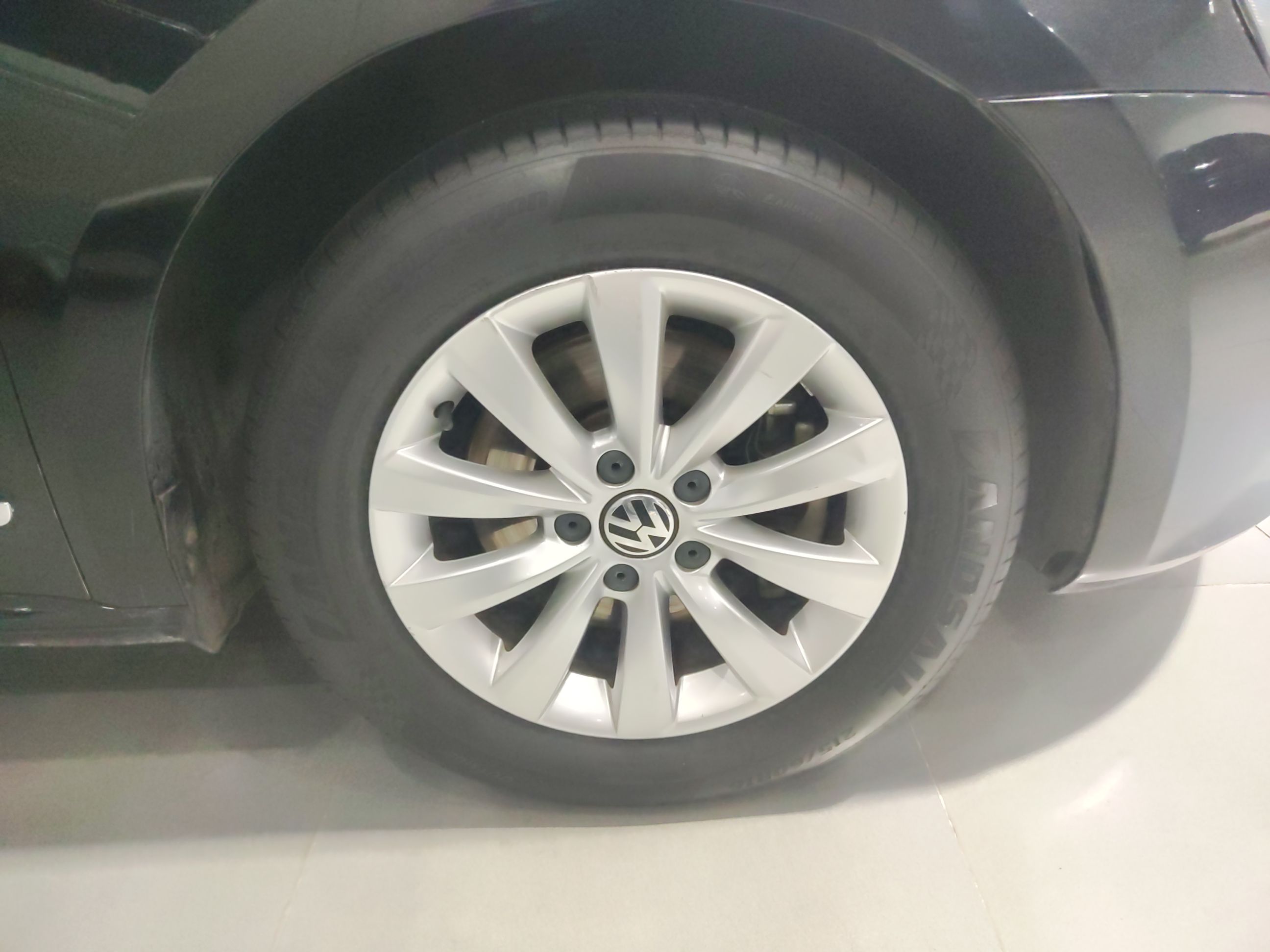 大众 帕萨特 2015款 1.8TSI DSG尊荣版