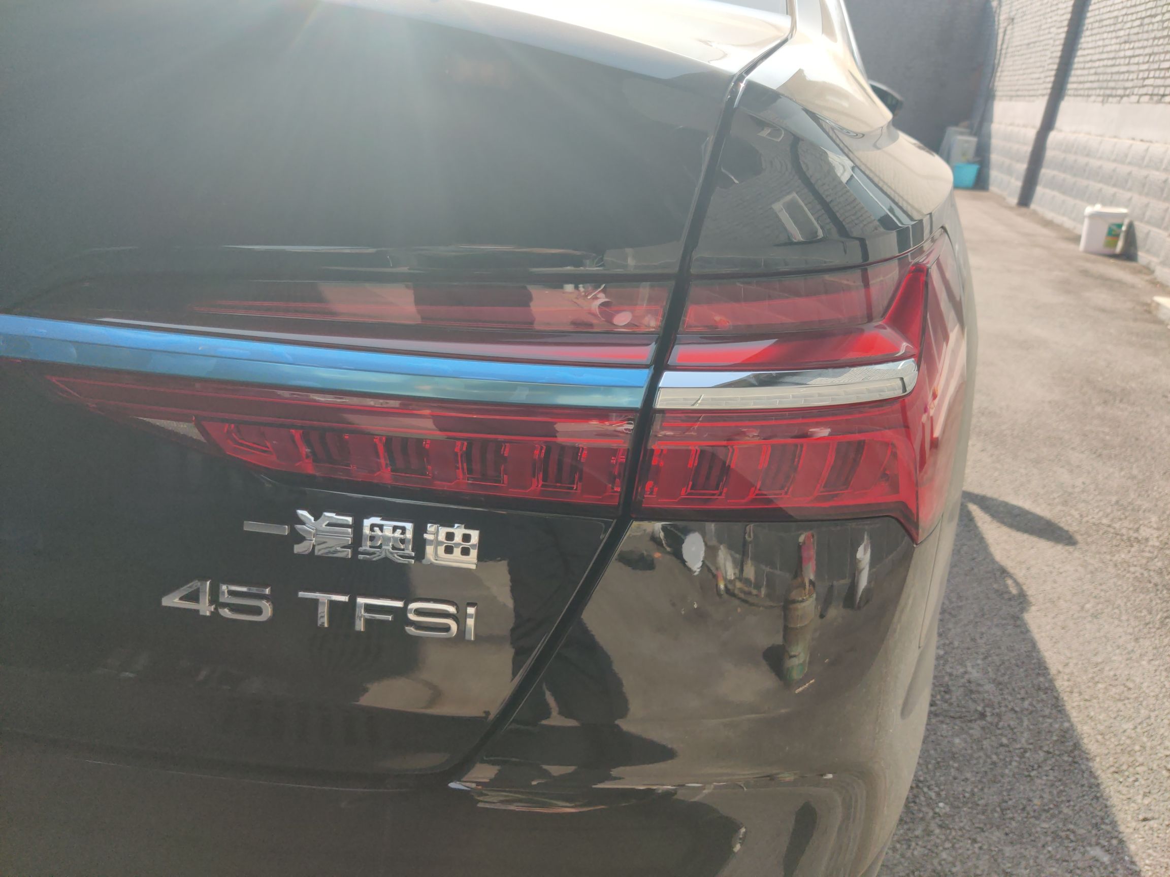 奥迪A6L 2023款 45 TFSI 臻选动感型