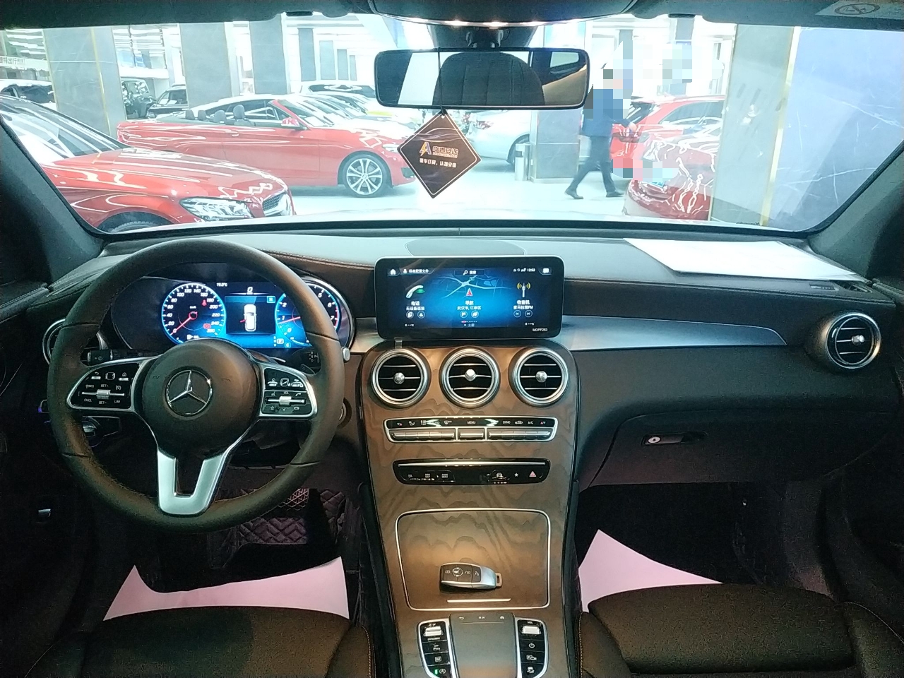 奔驰GLC级 2020款 改款 GLC 260 L 4MATIC 豪华型