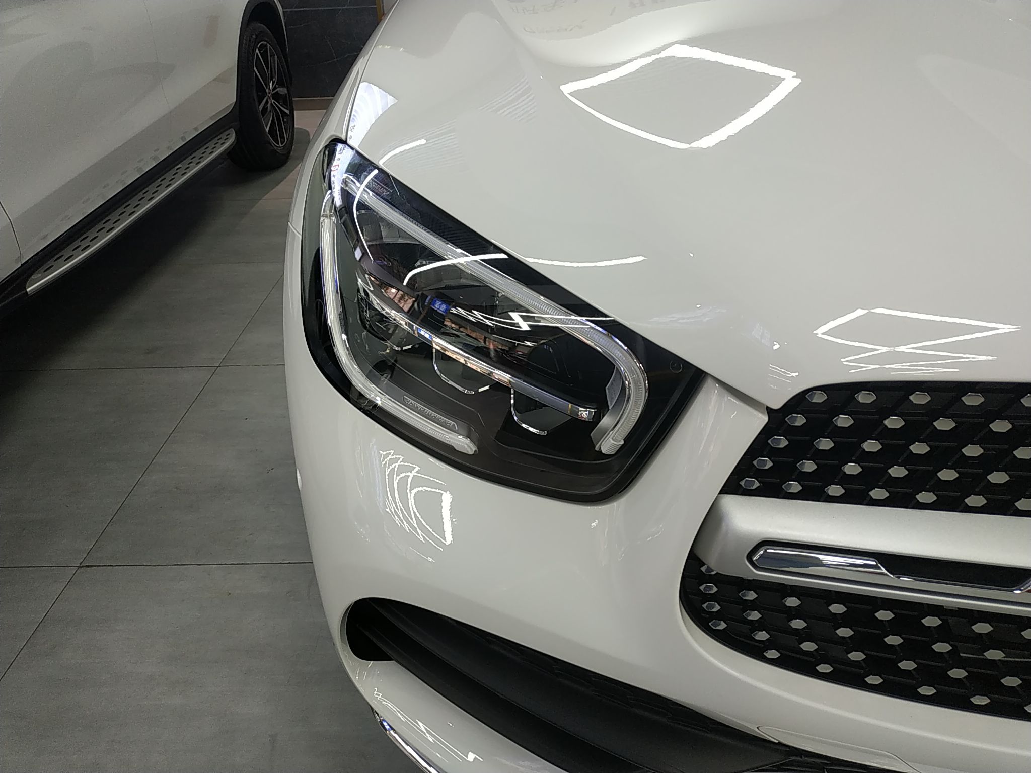 奔驰GLC级 2020款 改款 GLC 260 L 4MATIC 豪华型