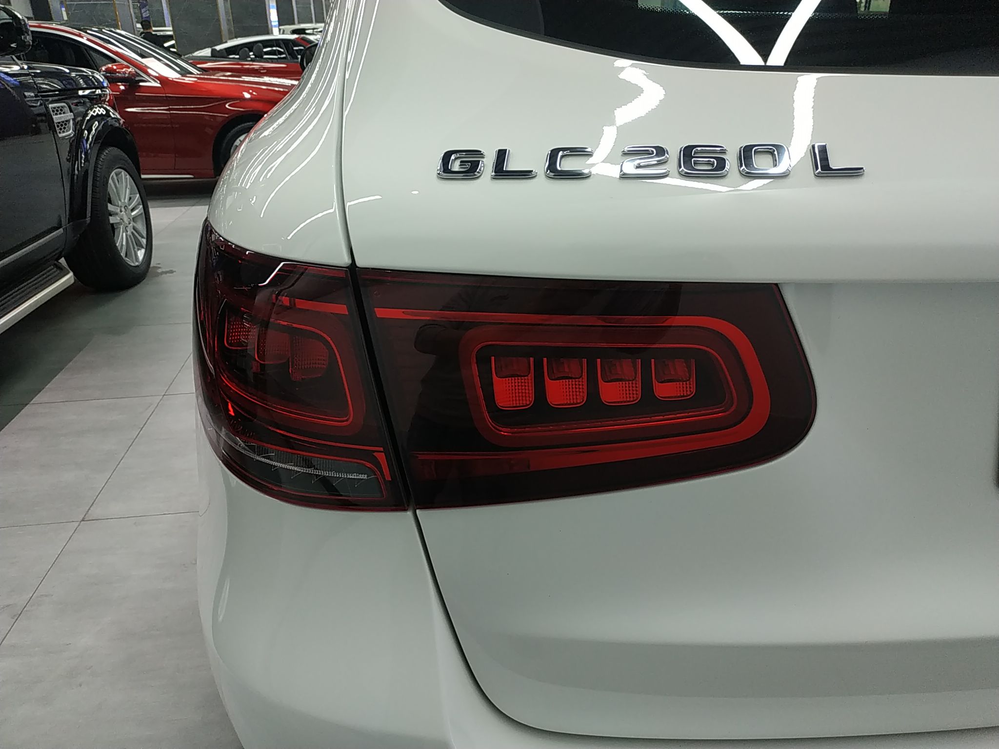 奔驰GLC级 2020款 改款 GLC 260 L 4MATIC 豪华型