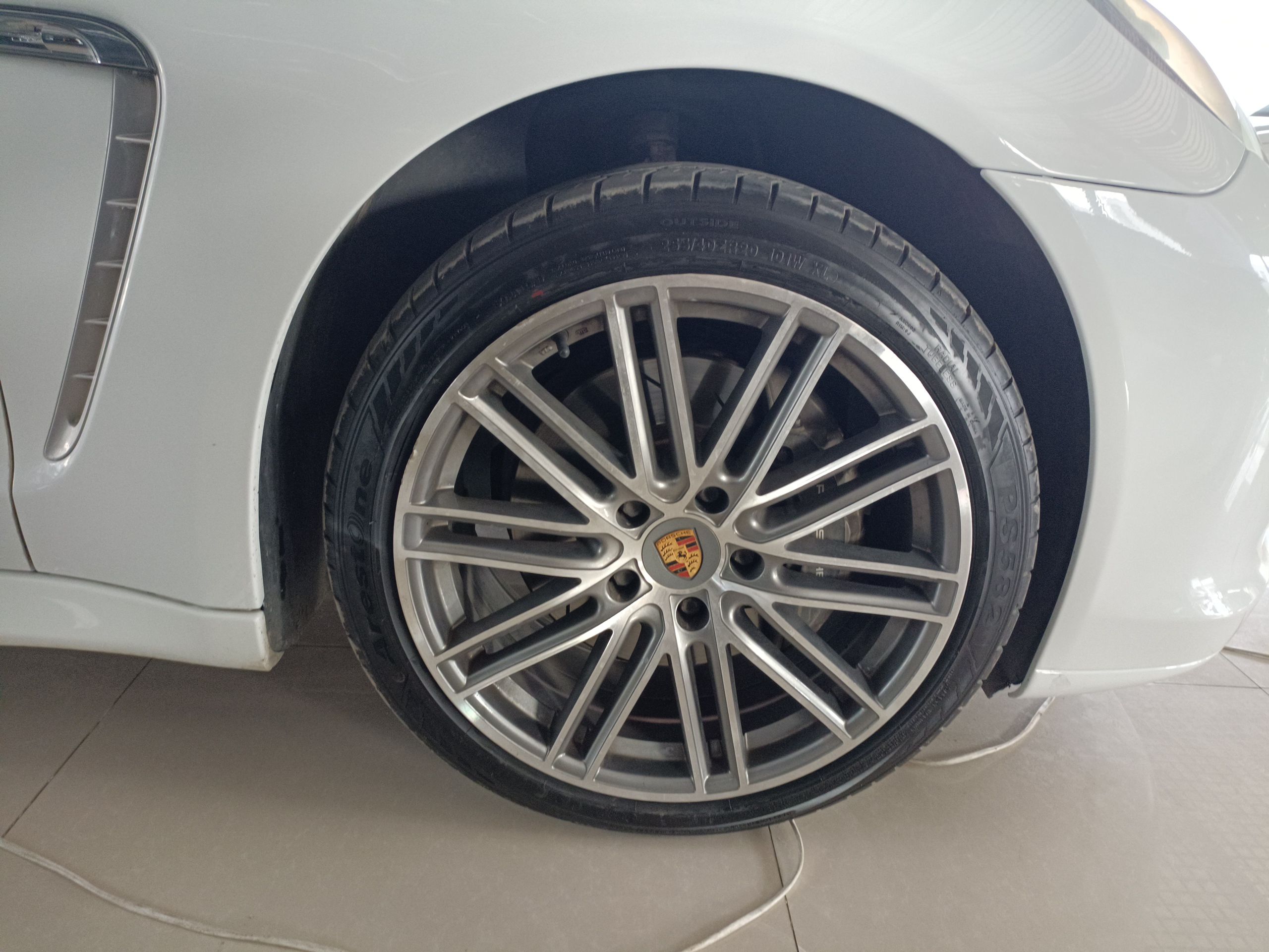 保时捷Panamera 2013款 Panamera Platinum Edition 3.6L