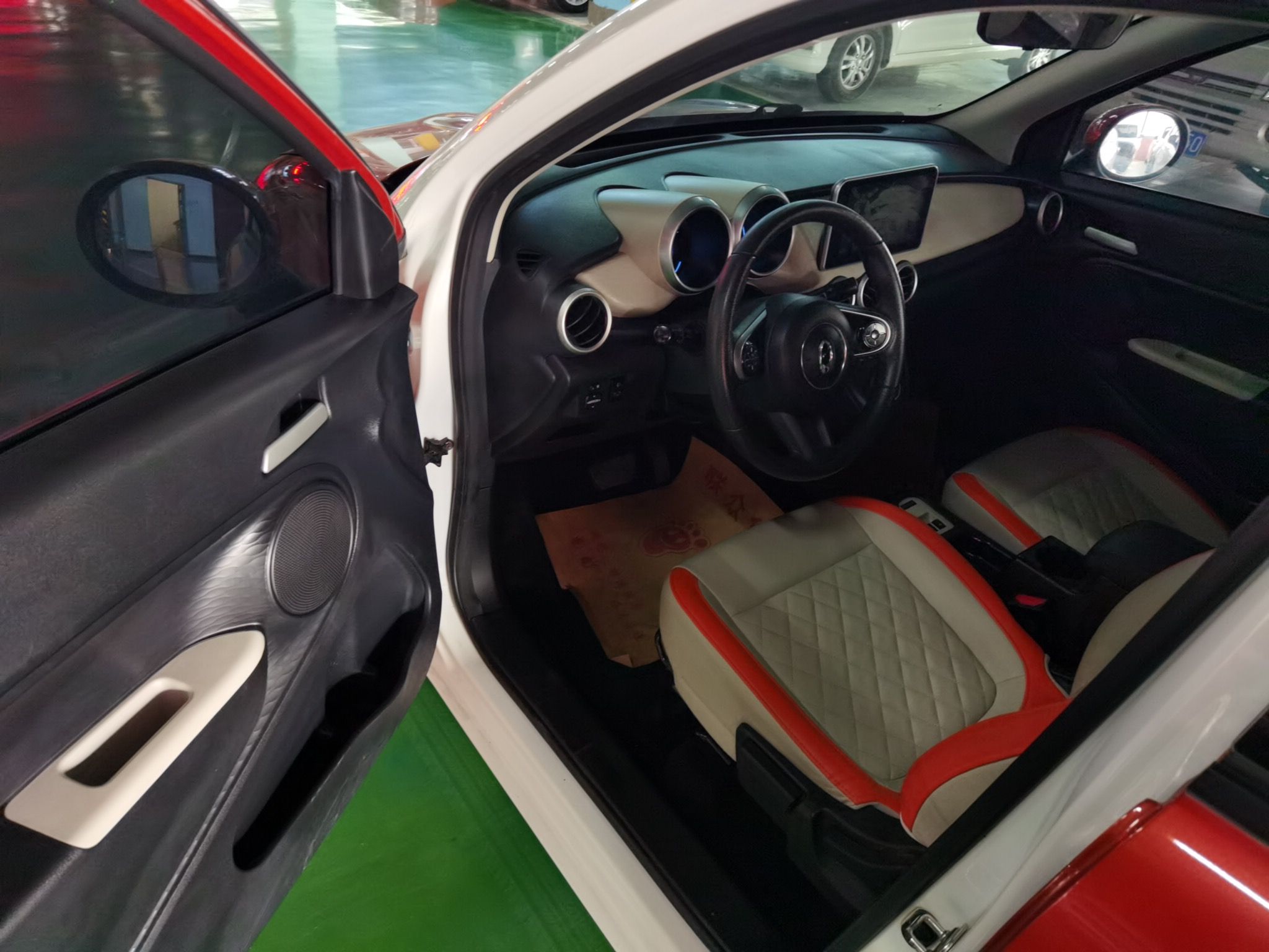 欧拉黑猫 2021款 351km 豪华型