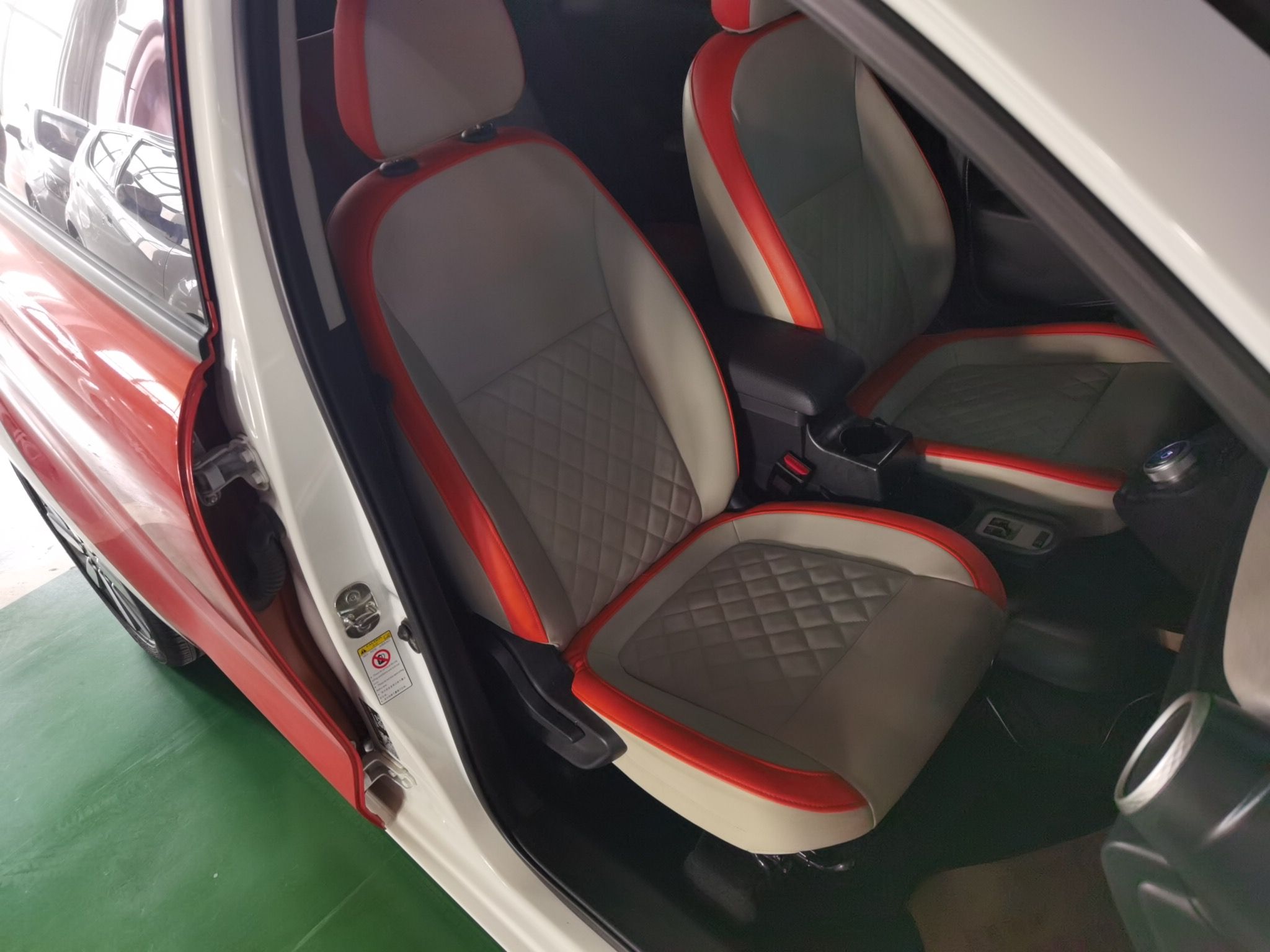 欧拉黑猫 2021款 351km 豪华型