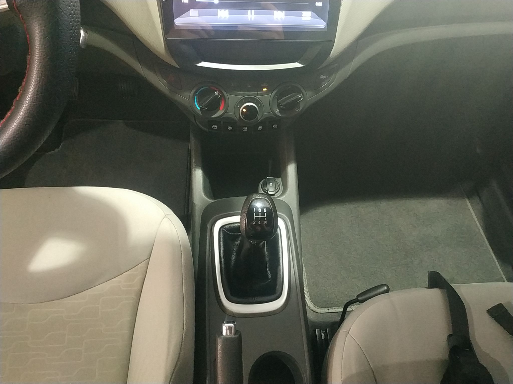 雪佛兰 2018款 赛欧3 1.5L 手动理想天窗版