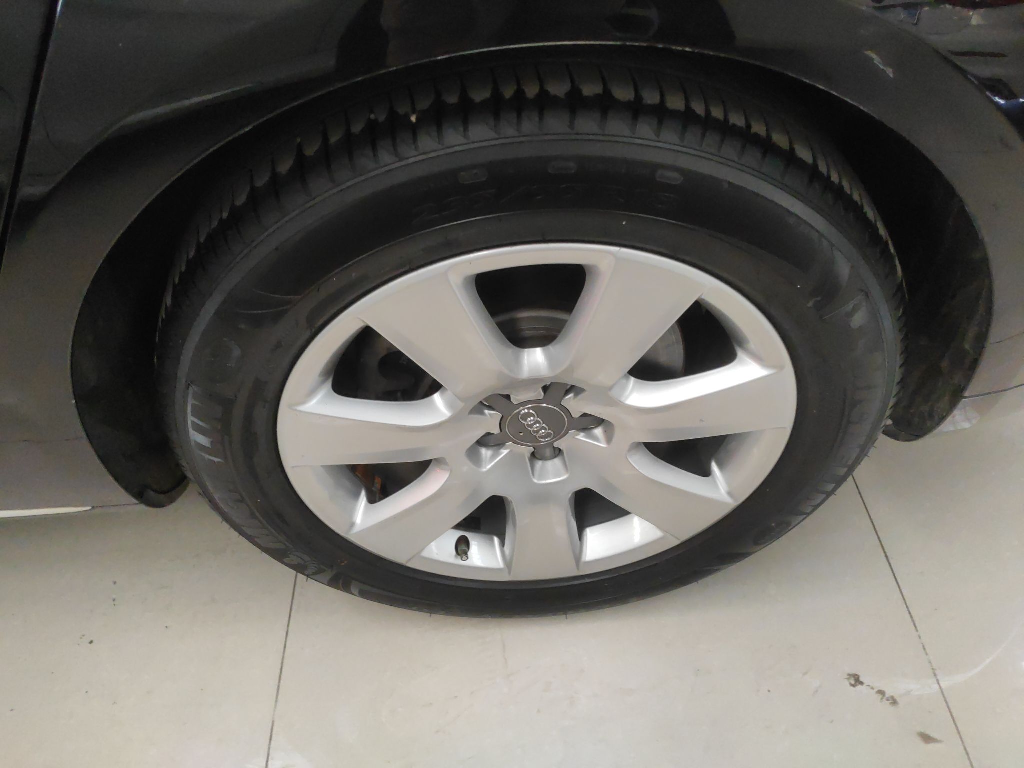 奥迪A8L 2013款 A8L 45 TFSI quattro舒适型(进口)