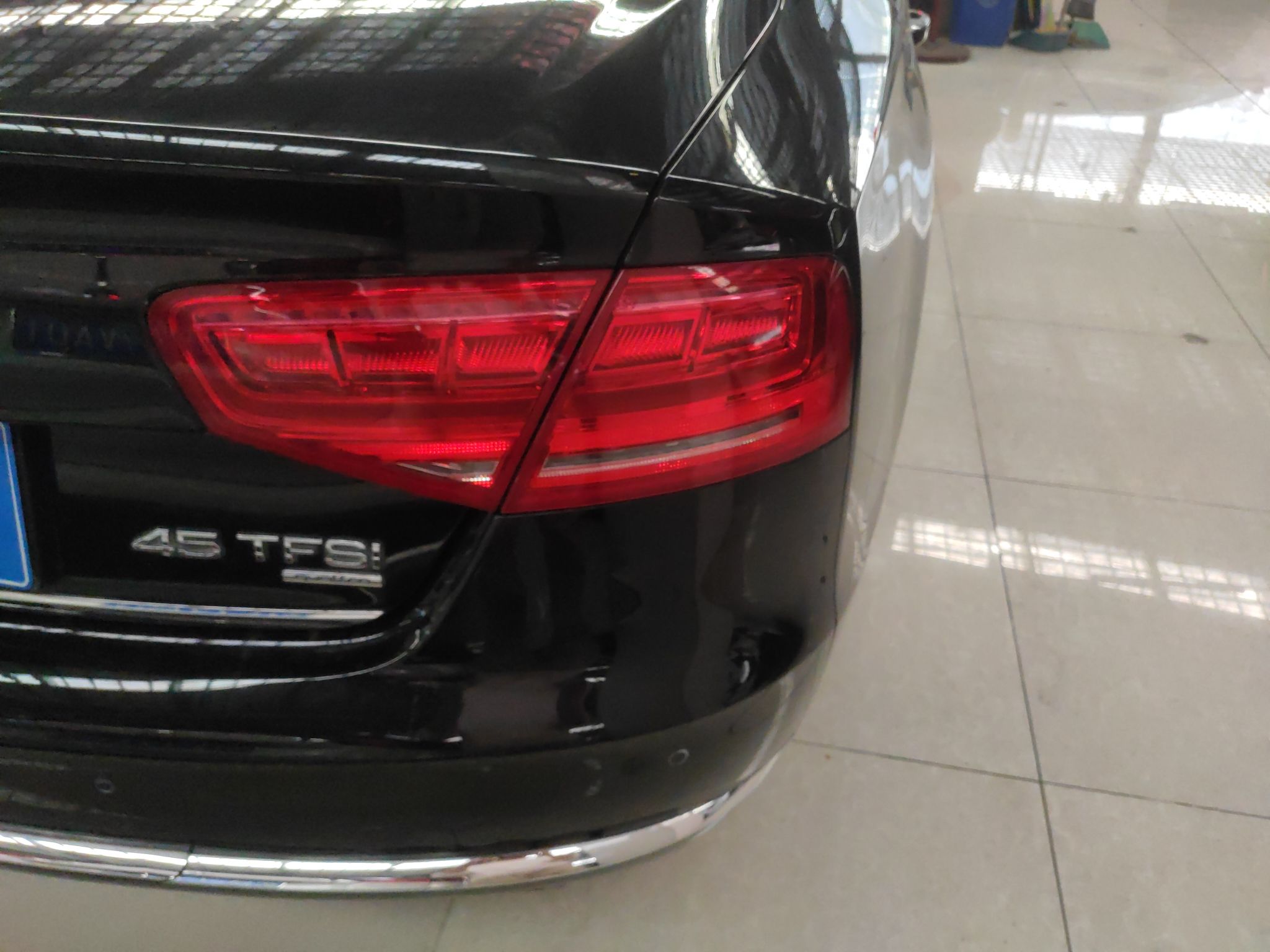 奥迪A8L 2013款 A8L 45 TFSI quattro舒适型(进口)