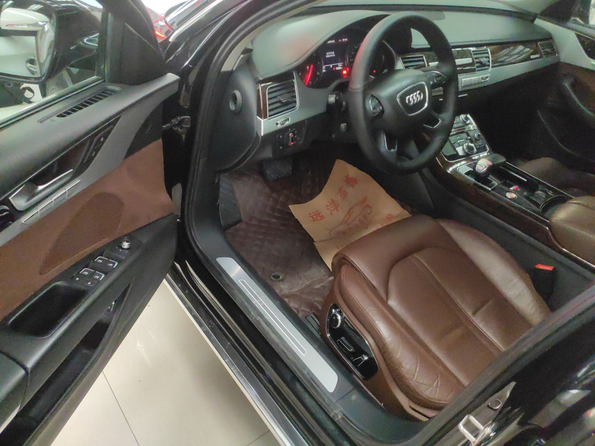 奥迪A8L 2013款 A8L 45 TFSI quattro舒适型(进口)