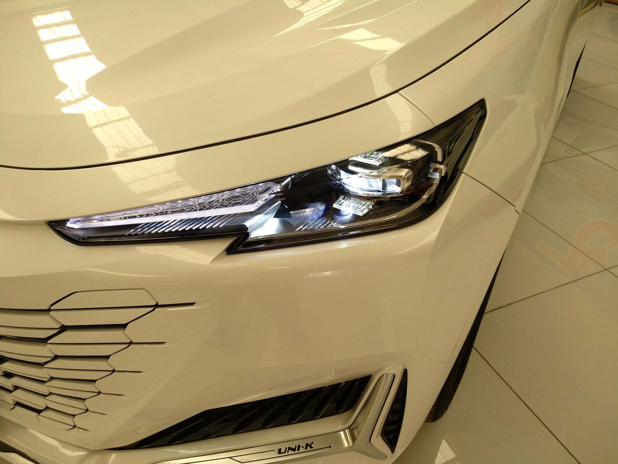 长安UNI-K新能源 2022款 蓝鲸iDD 1.5T 卓越型