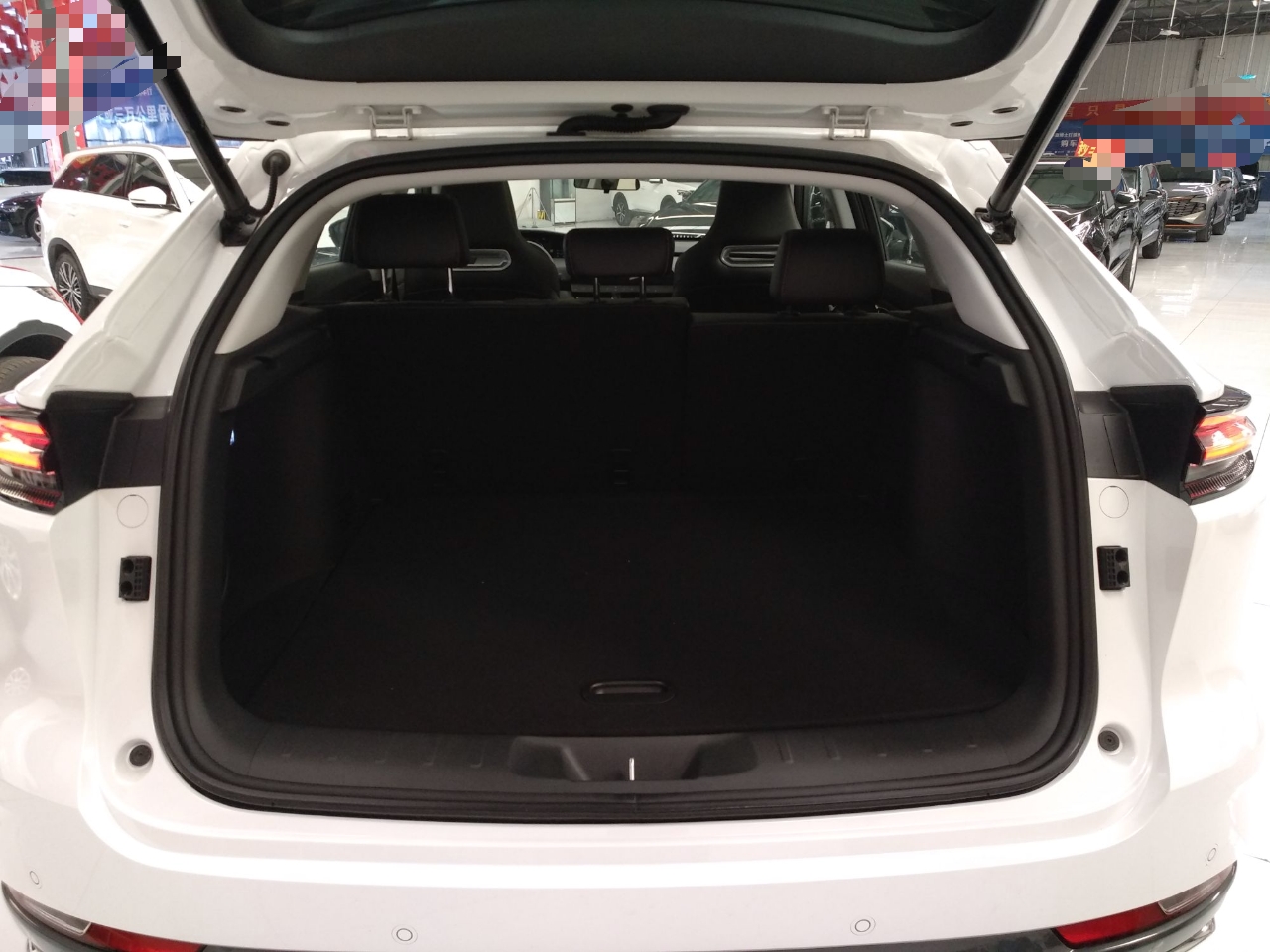 长安UNI-K新能源 2022款 蓝鲸iDD 1.5T 卓越型