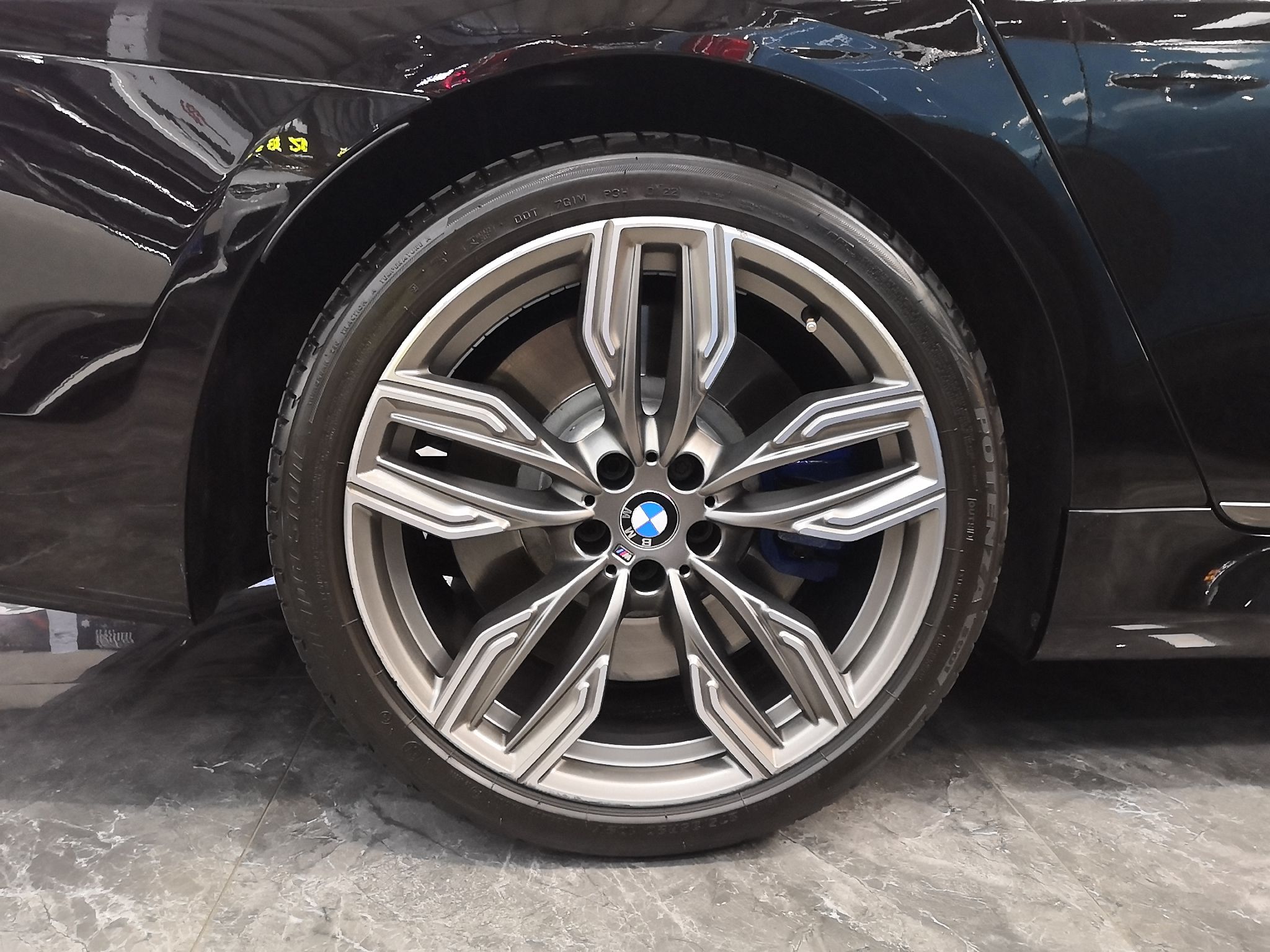 宝马7系 2018款 M760Li xDrive(进口)