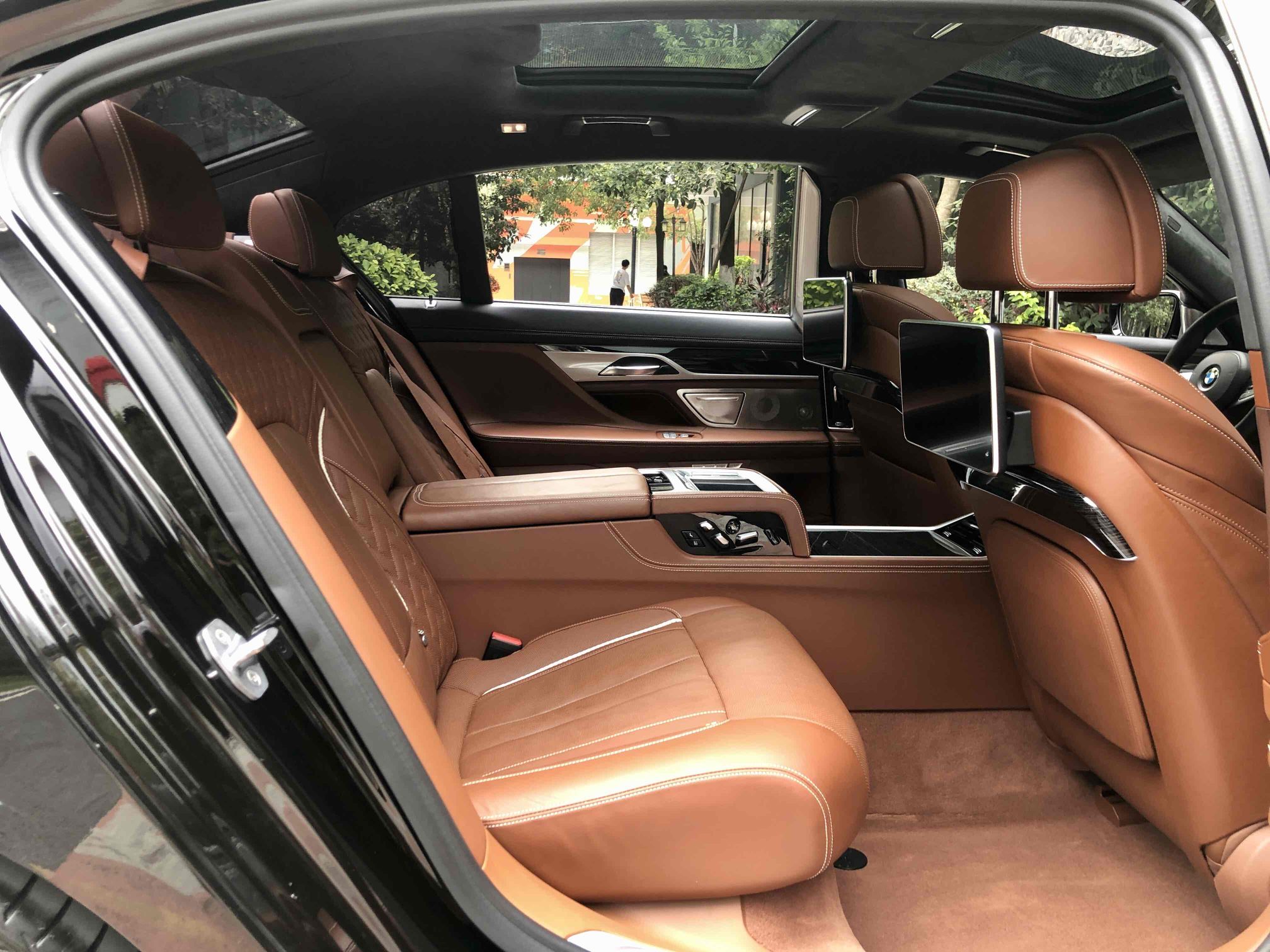 宝马7系 2018款 M760Li xDrive(进口)