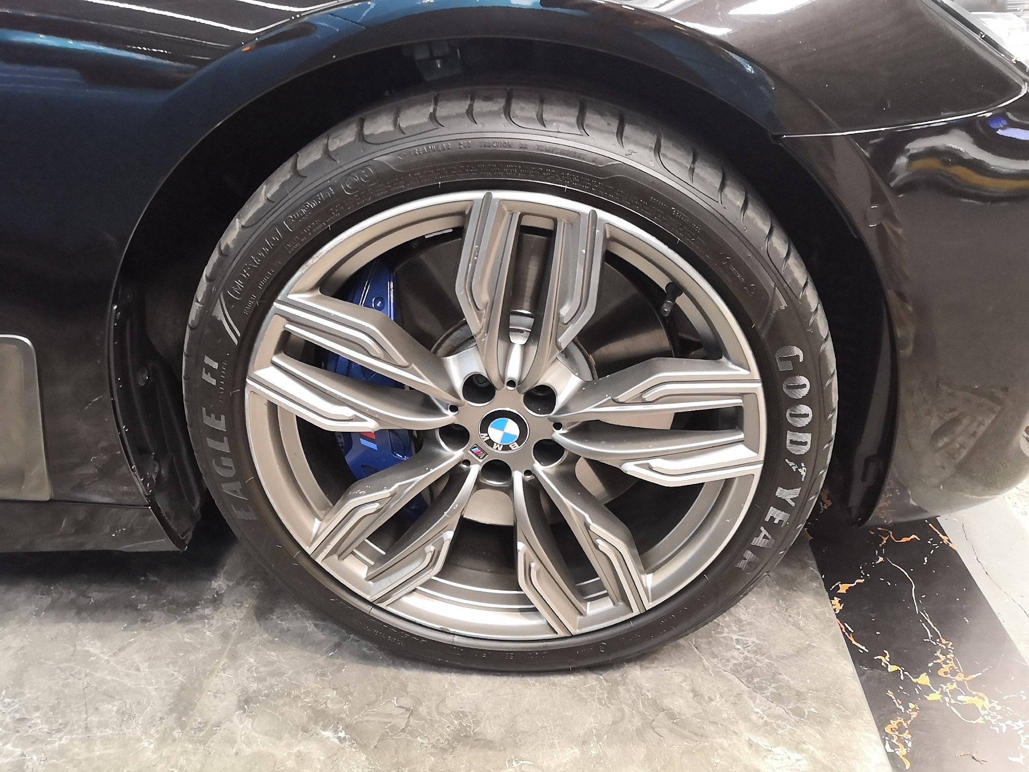 宝马7系 2018款 M760Li xDrive(进口)