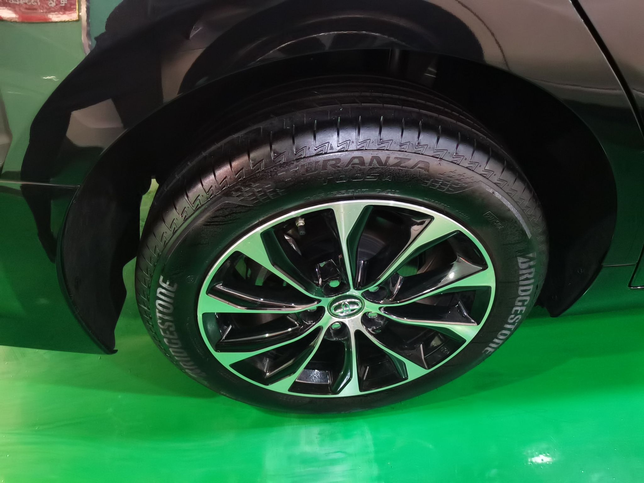 丰田 亚洲龙 2022款 2.0L 进取版