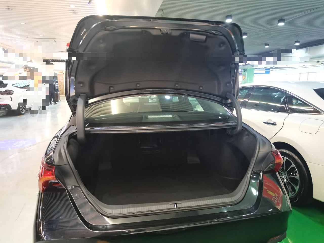 丰田 亚洲龙 2022款 2.0L 进取版