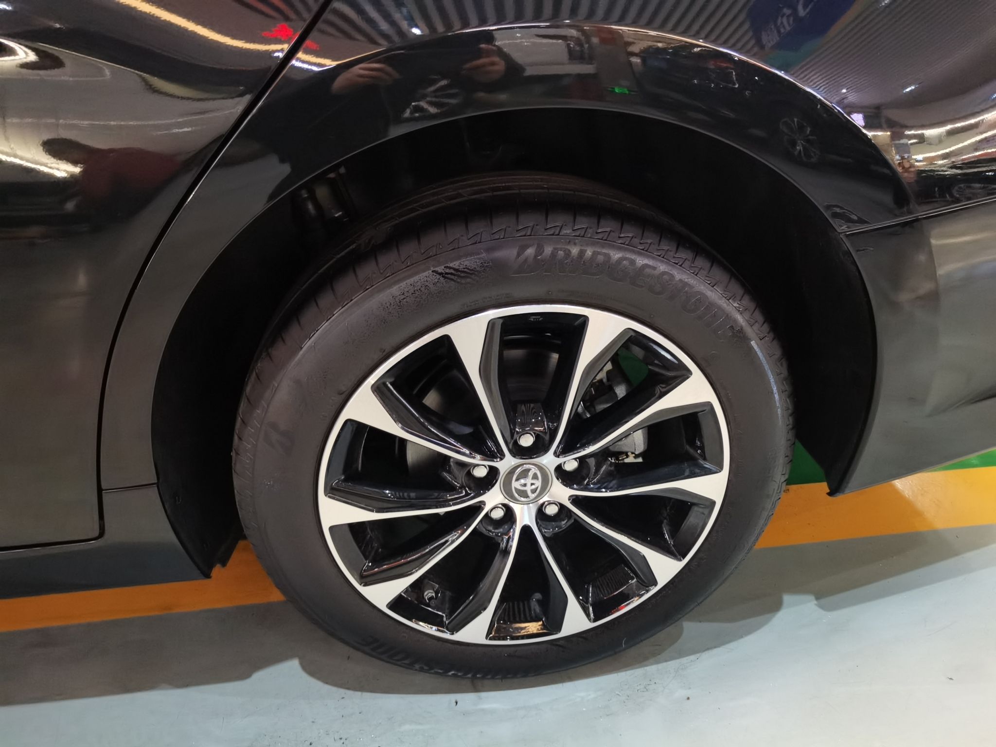 丰田 亚洲龙 2022款 2.0L 进取版