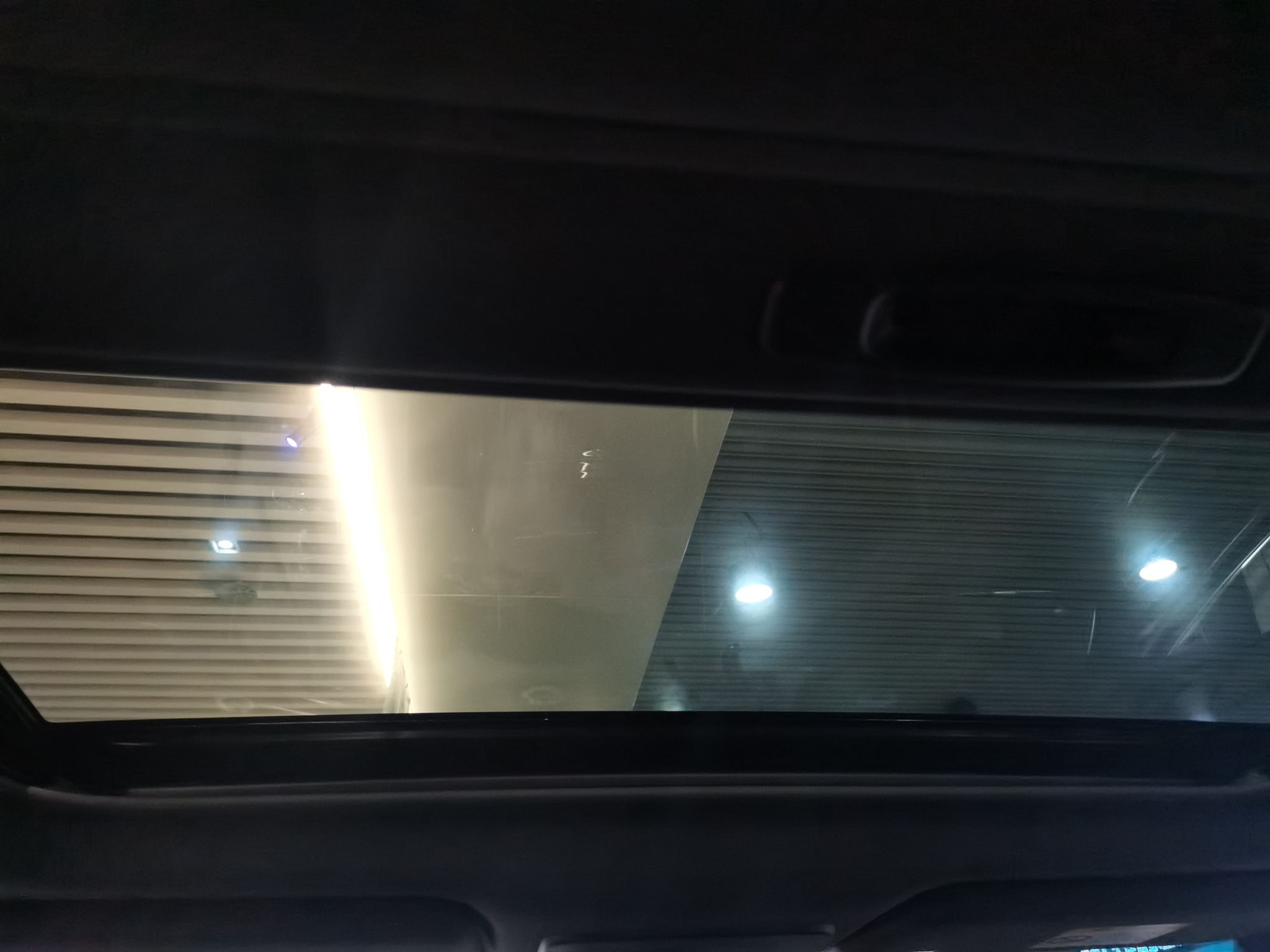 丰田 亚洲龙 2022款 2.0L 进取版