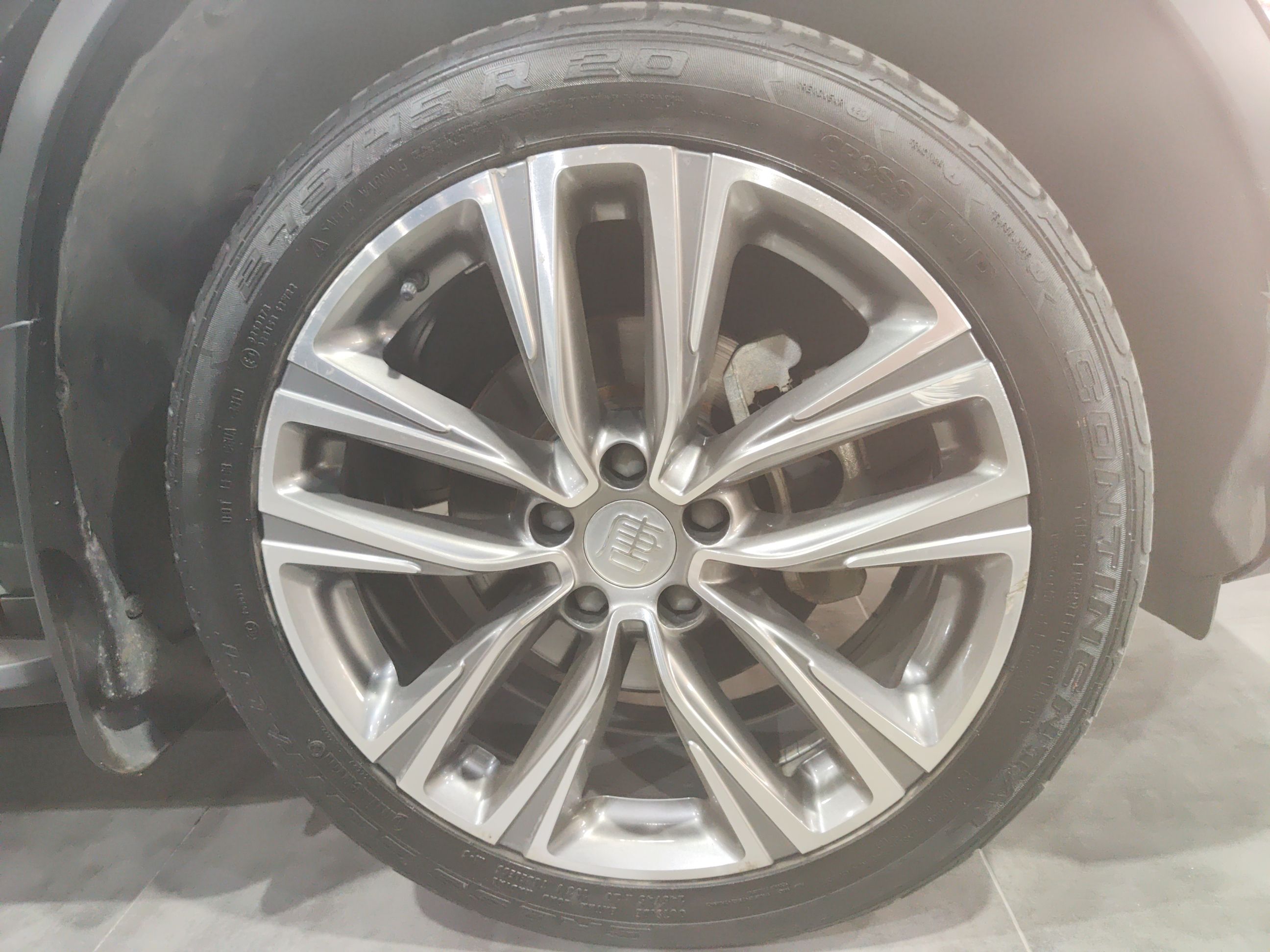 比亚迪 唐 2019款 2.0T 自动智联尊贵型 7座 国VI