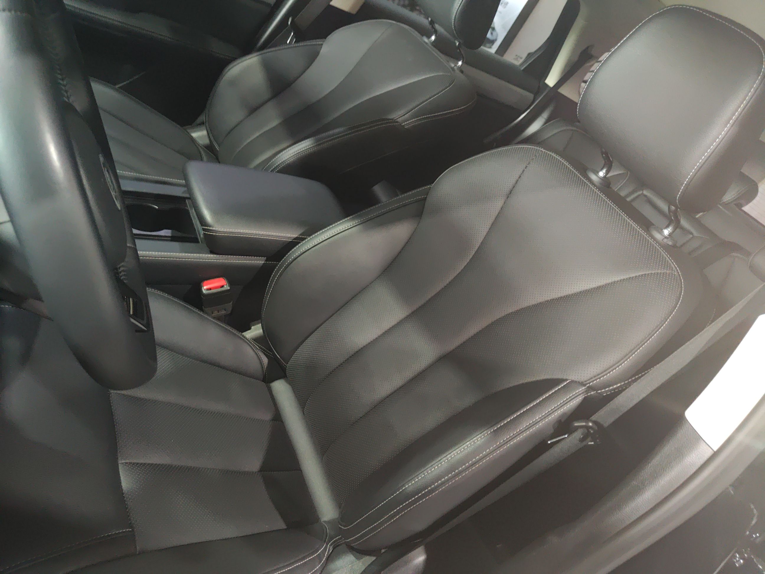 比亚迪 唐 2019款 2.0T 自动智联尊贵型 7座 国VI