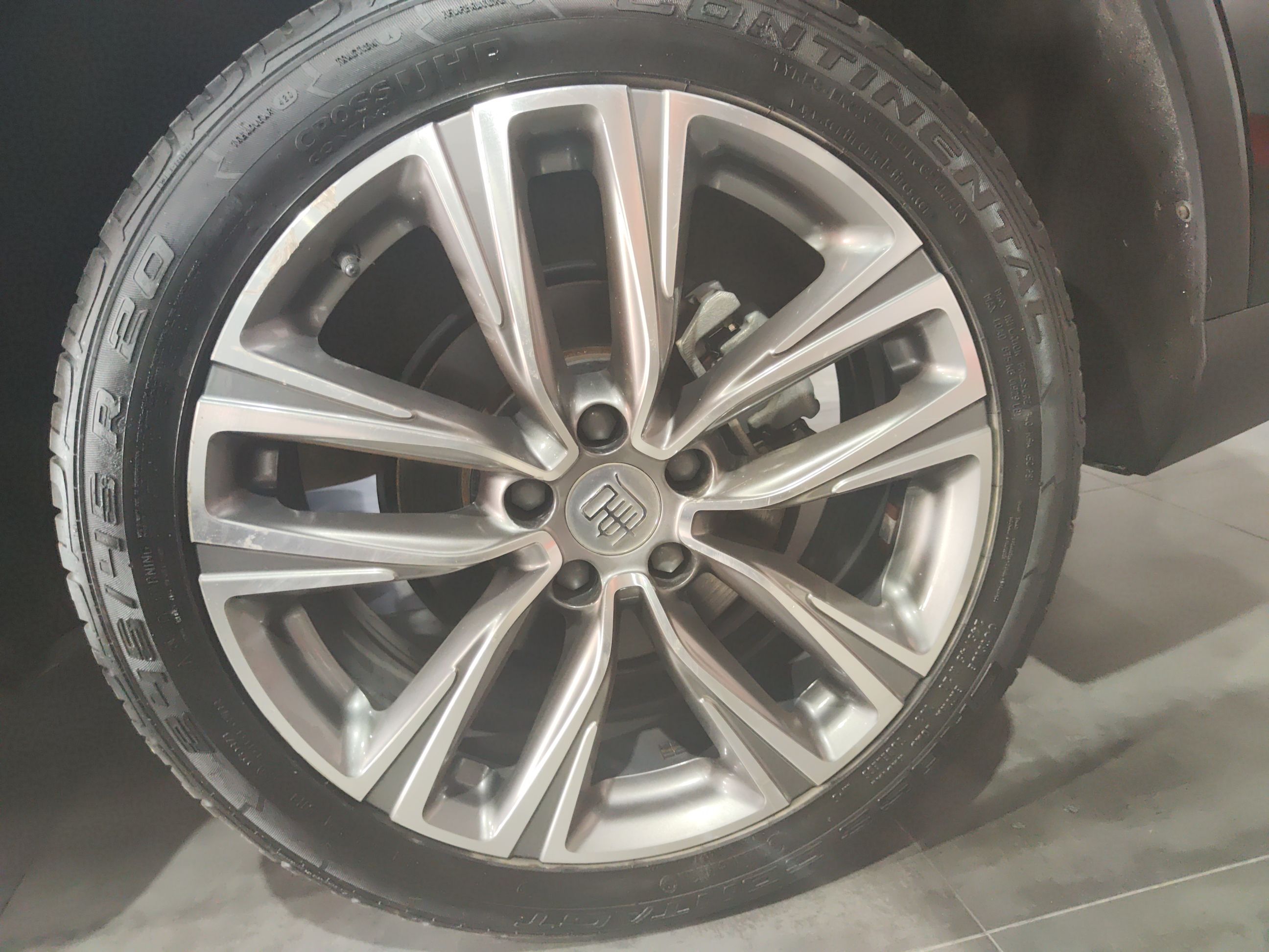 比亚迪 唐 2019款 2.0T 自动智联尊贵型 7座 国VI